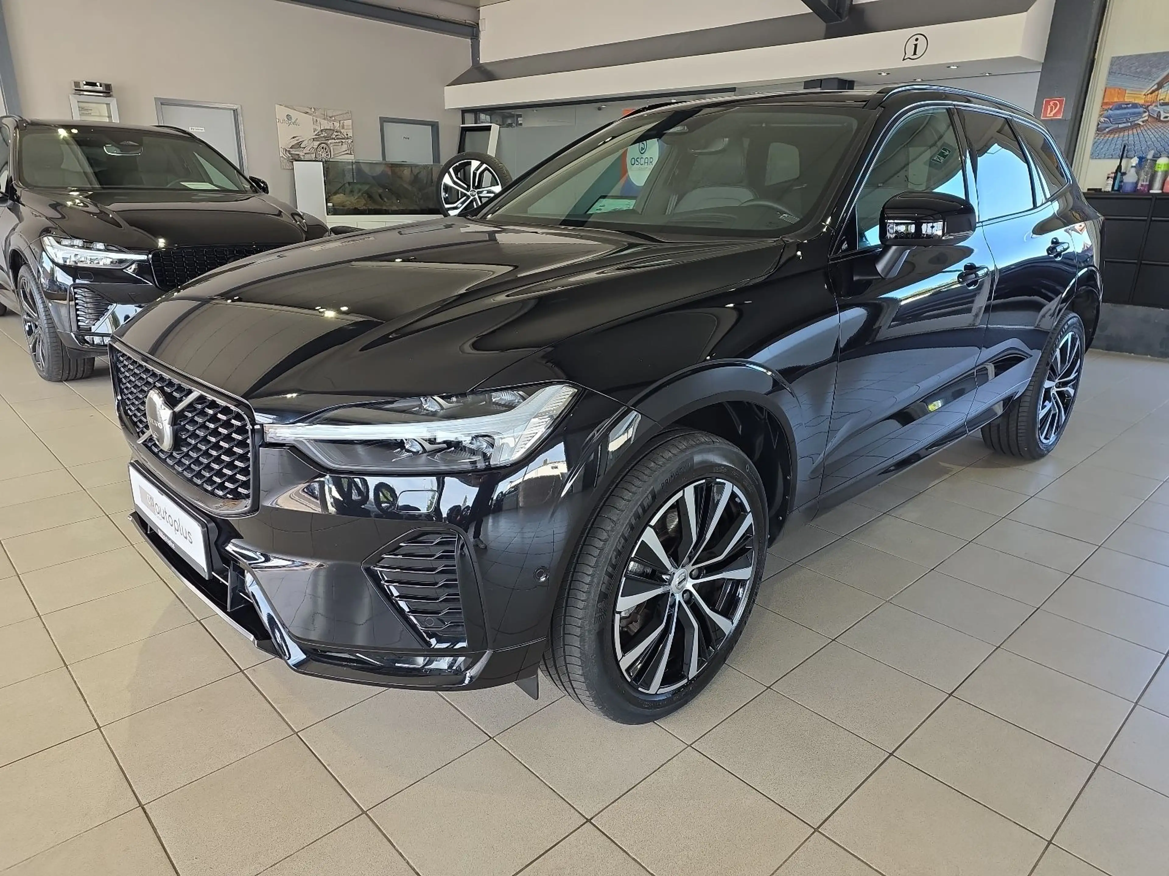 Volvo XC60 B5 Ultra Dark AWD ACC BLIS FourC AHK HeadUp