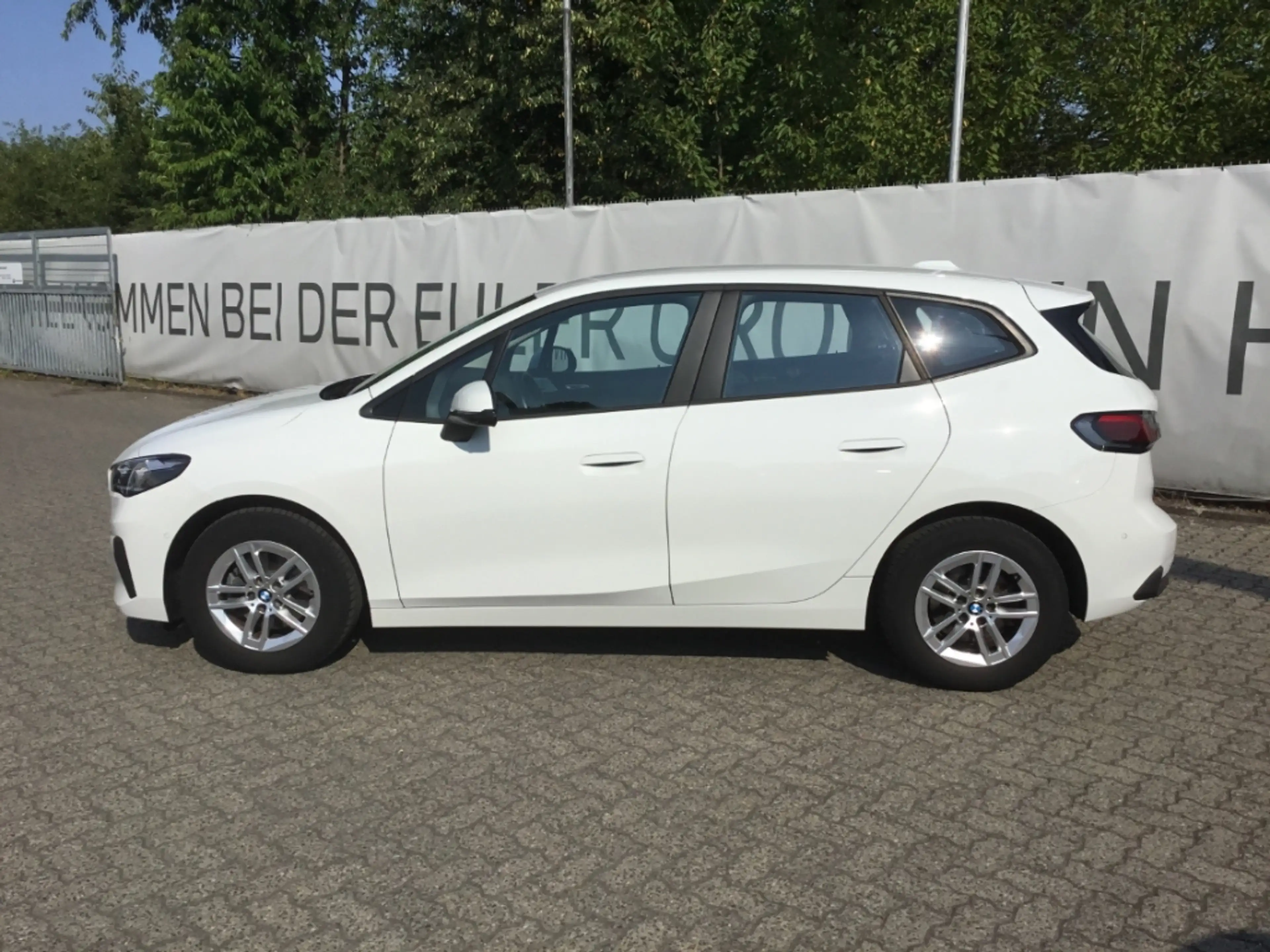 BMW 220 Active Tourer i HUD Navi Digitales Cockpit Memory — photo 4