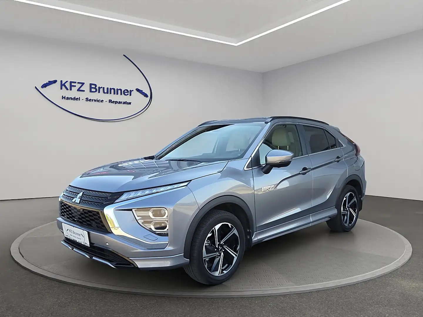 Mitsubishi Eclipse Cross **4x4,360°Kamera,Carplay,Head-Up** Grau - 1