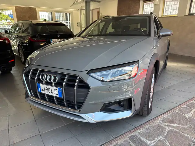 Audi A4 view 3