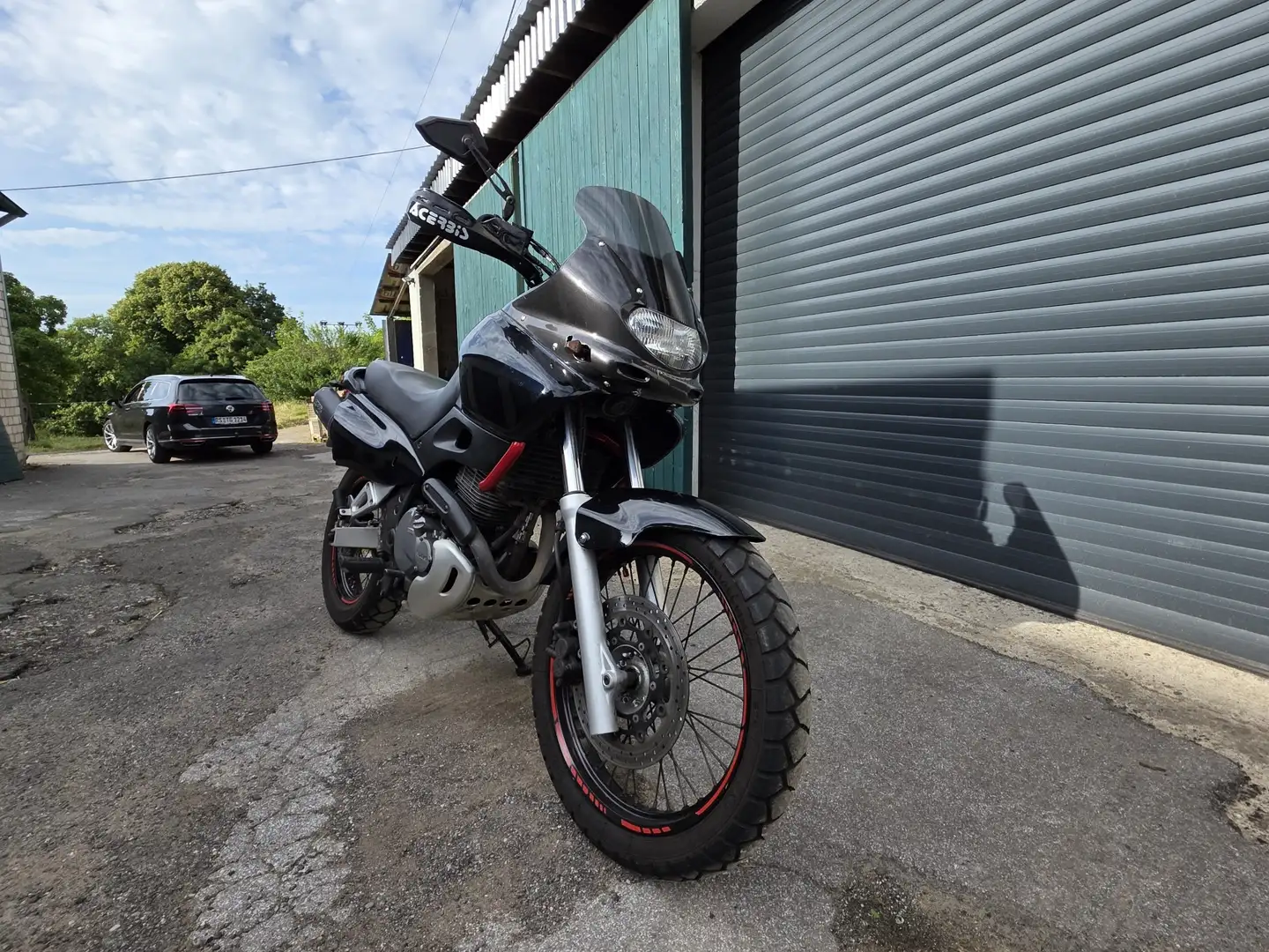 Suzuki XF 650 Freewind 650 Noir - 2