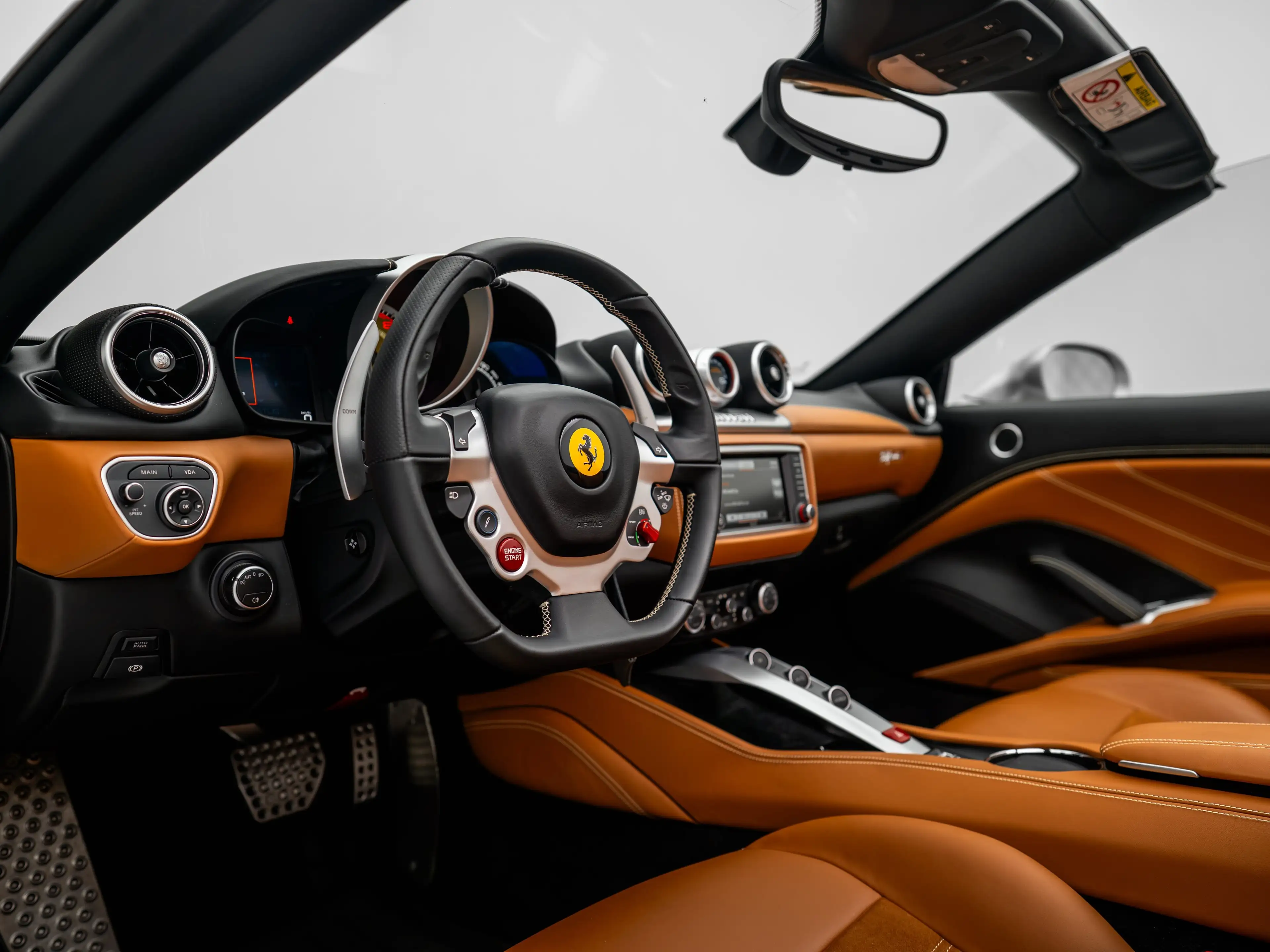 Ferrari California T - FERRARI HAMBURG — photo 15