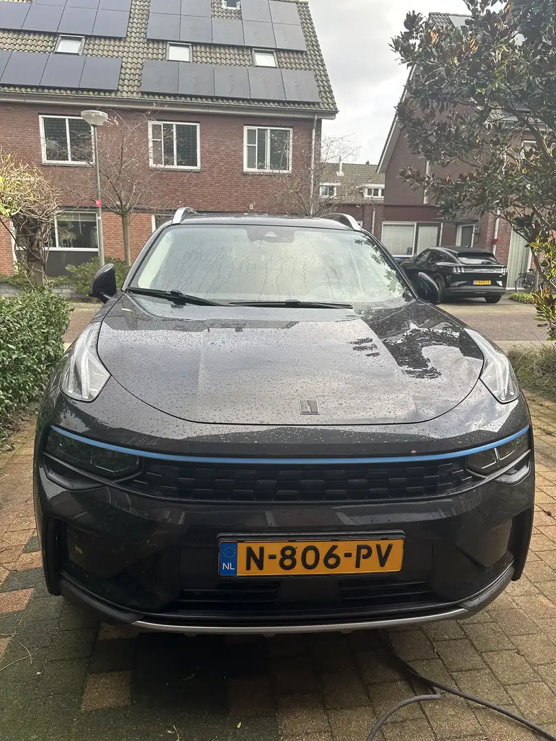 Lynk & Co 01 Nero - 2