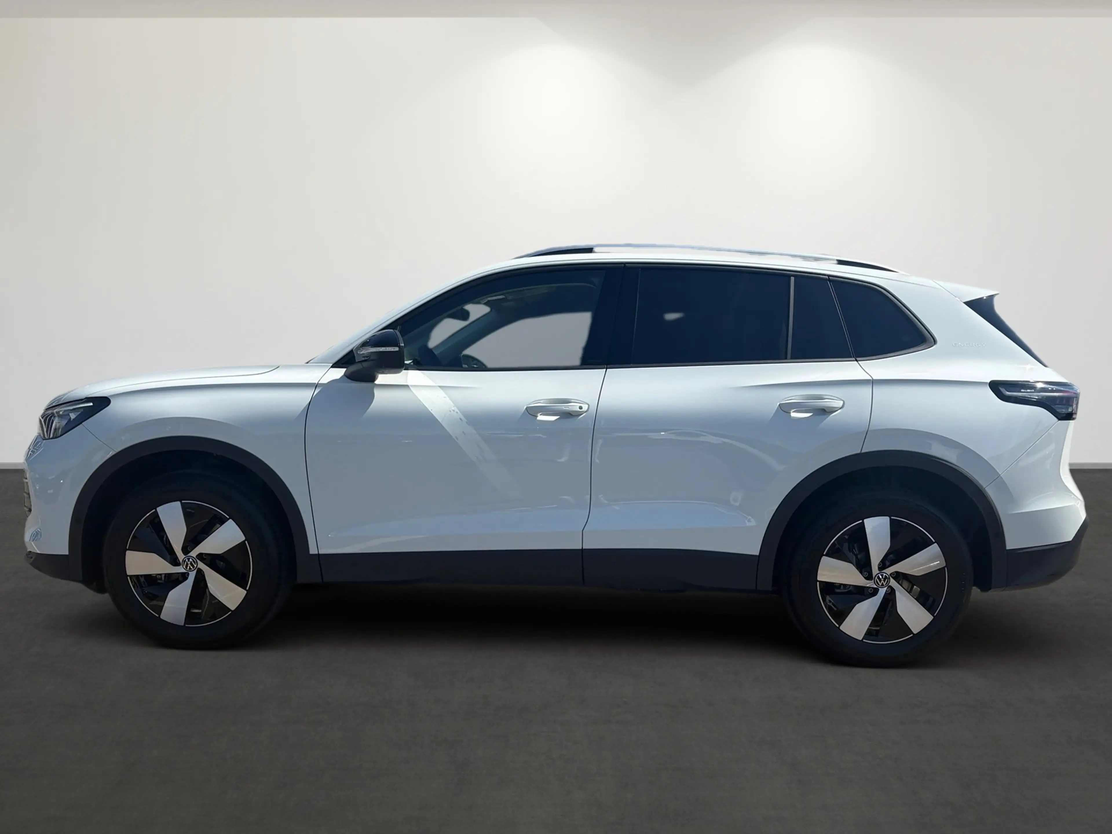 Volkswagen Tiguan 2.0 TDI Energy *AHK*NAVI*KAMERA*SITZHZG* — photo 7