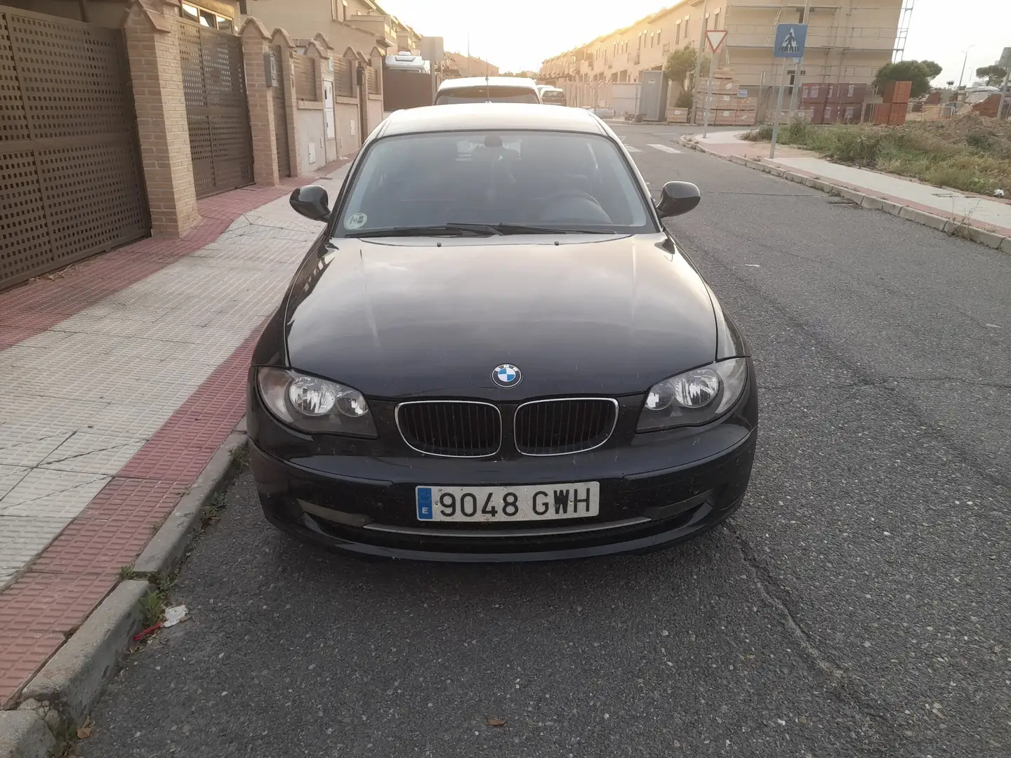 BMW 118 118d Negro - 1