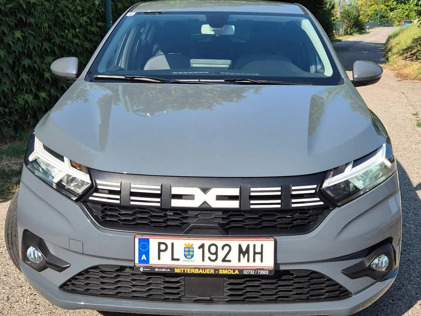 Dacia Sandero Sandero Expression SCe 65 anthrazit Grau - 2