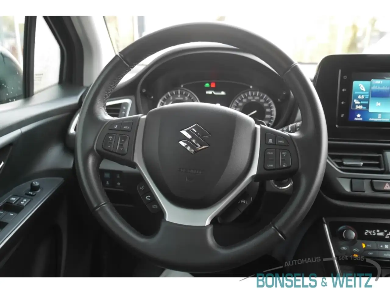 Suzuki SX4 S-Cross 1.5 DUALJET HYBRID AGS COMFORT LED Apple CarPlay A 9