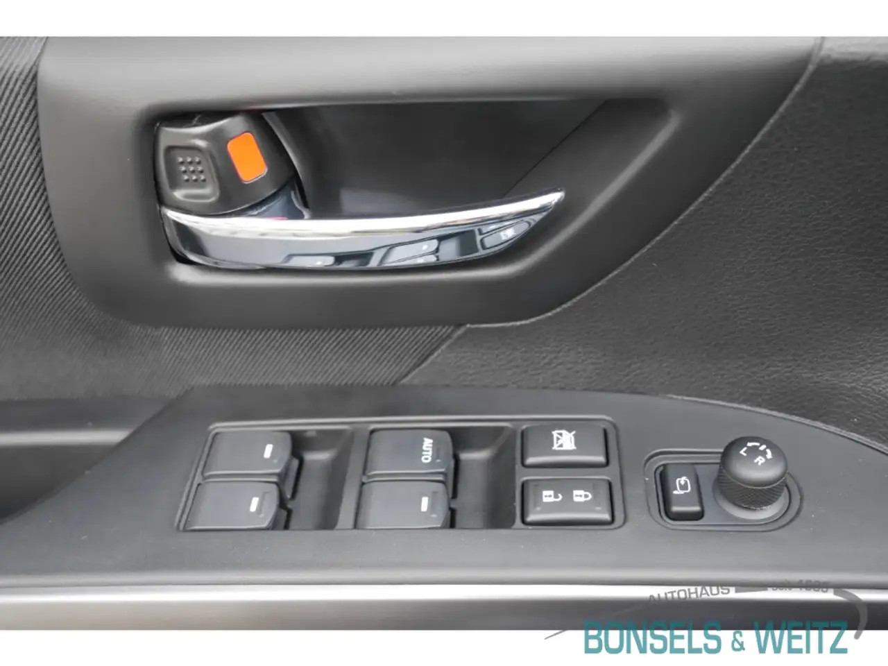Suzuki SX4 S-Cross 1.5 DUALJET HYBRID AGS COMFORT LED Apple CarPlay A 14