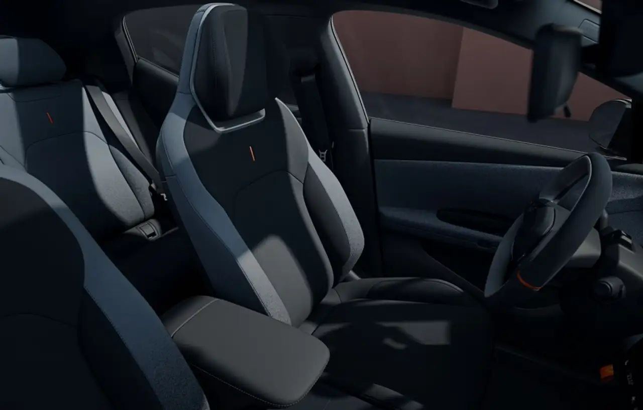 Lynk & Co 02