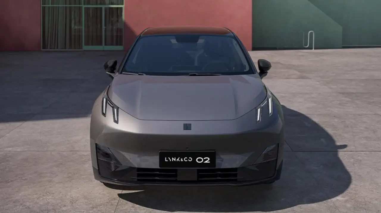 Lynk & Co 02