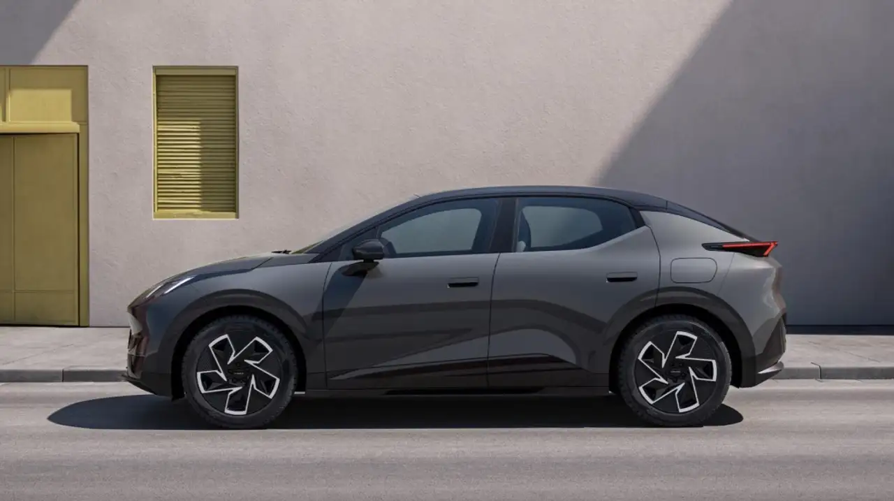 Lynk & Co 02