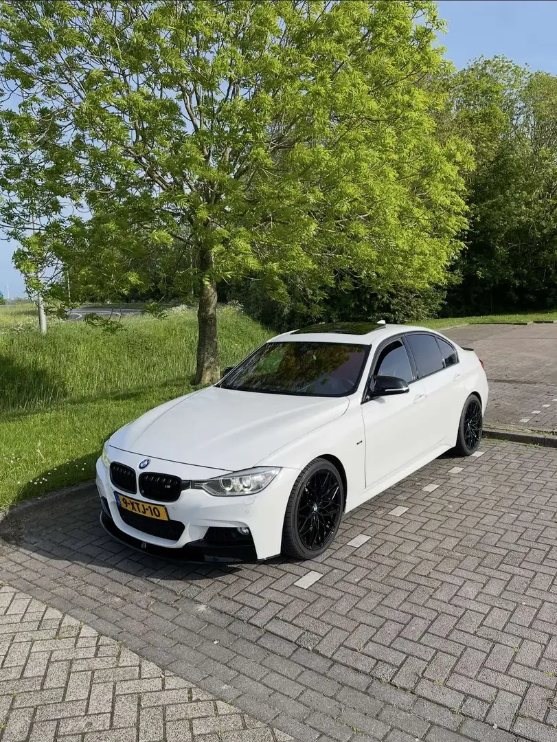 BMW 335 BMW F30 335i Xdrive Wit - 1