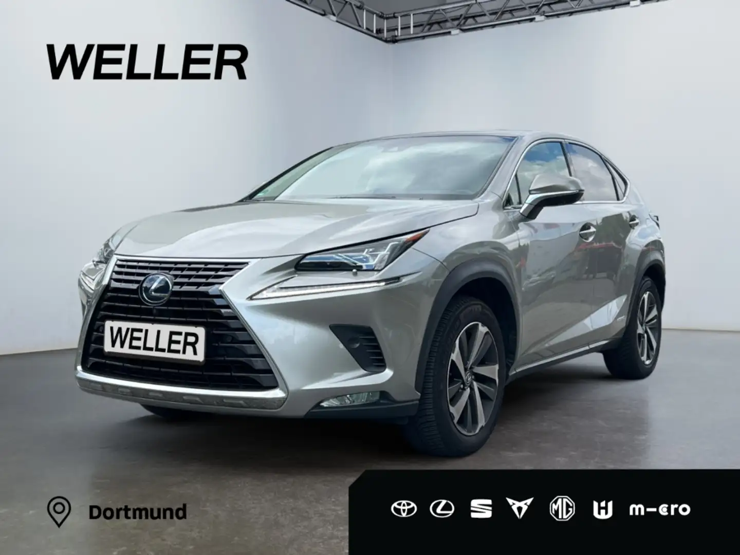 Lexus NX 300h E-FOUR Luxury Line *360°*HUD*Pano*Leder* Srebrny - 1