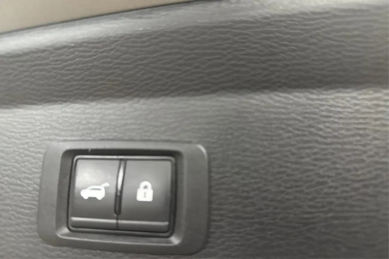 Mitsubishi Outlander снимка Mitsubishi Outlander
