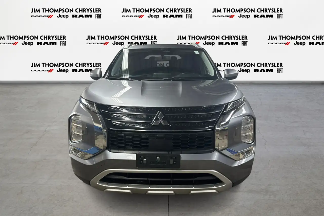 Mitsubishi Outlander снимка Mitsubishi Outlander