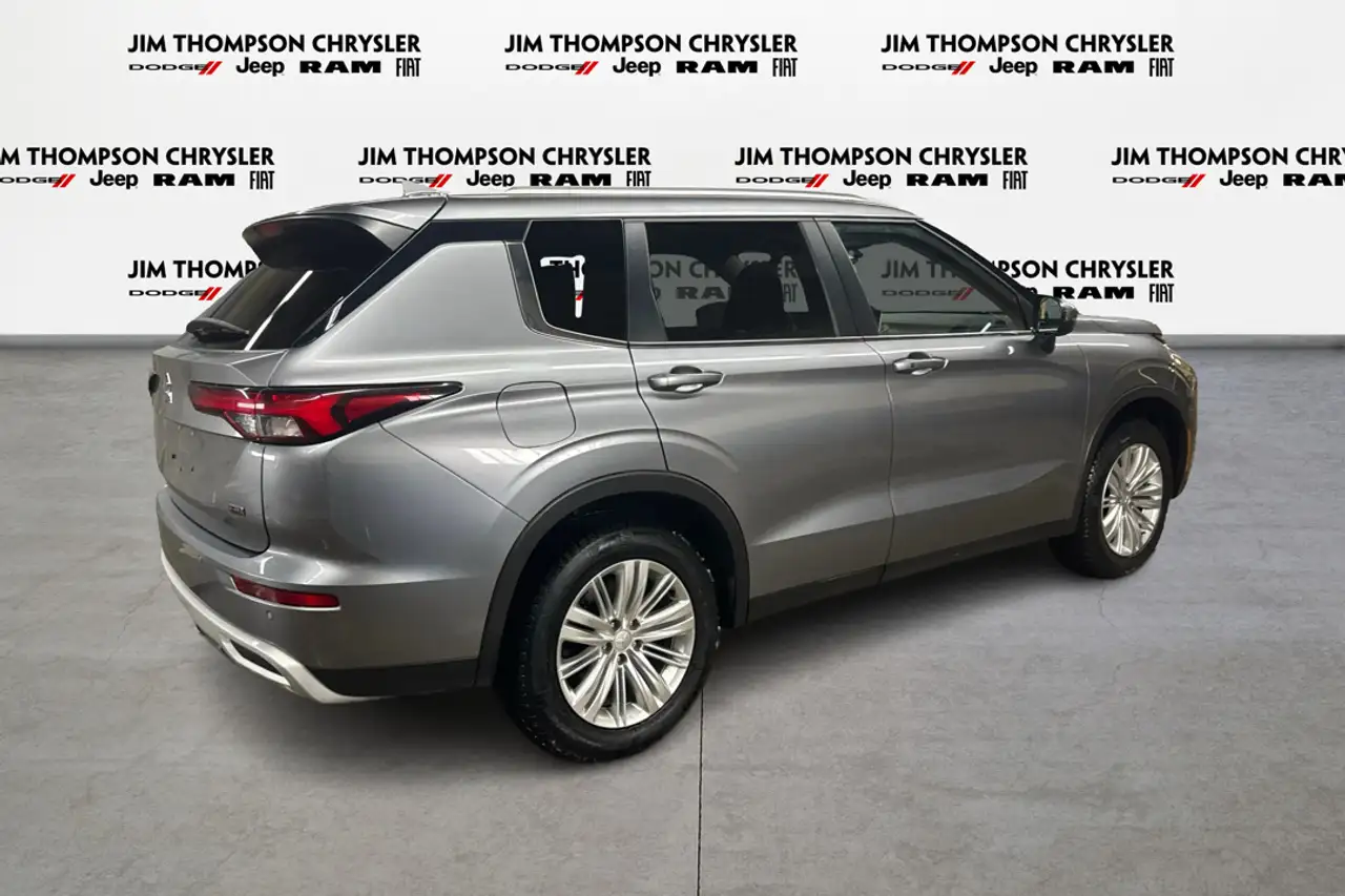 Mitsubishi Outlander снимка Mitsubishi Outlander