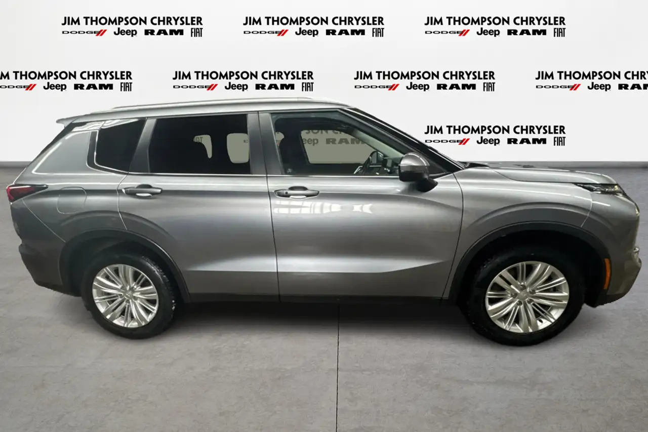 Mitsubishi Outlander снимка Mitsubishi Outlander