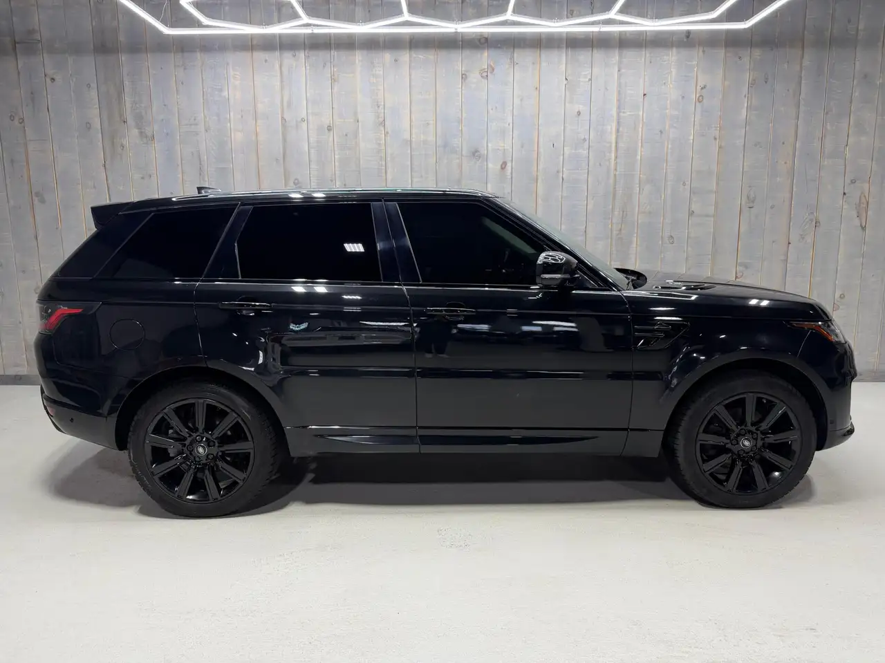 Land Rover Range Rover Sport снимка Land Rover Range Rover Sport