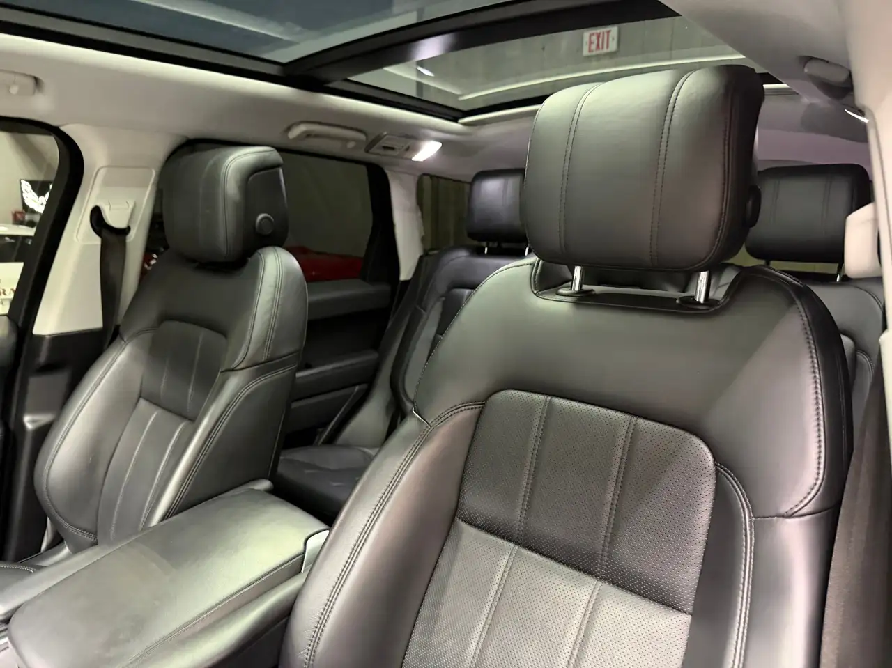 Land Rover Range Rover Sport снимка Land Rover Range Rover Sport