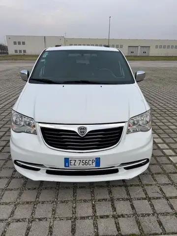 Lancia Voyager