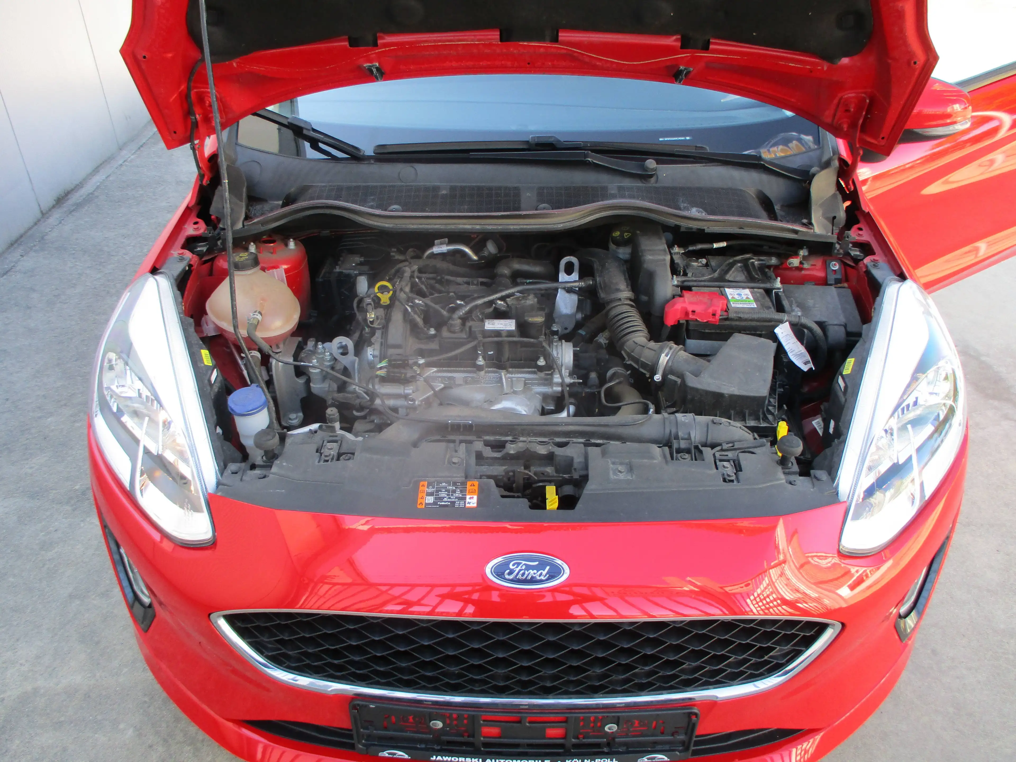 Ford Fiesta Trend — photo 11
