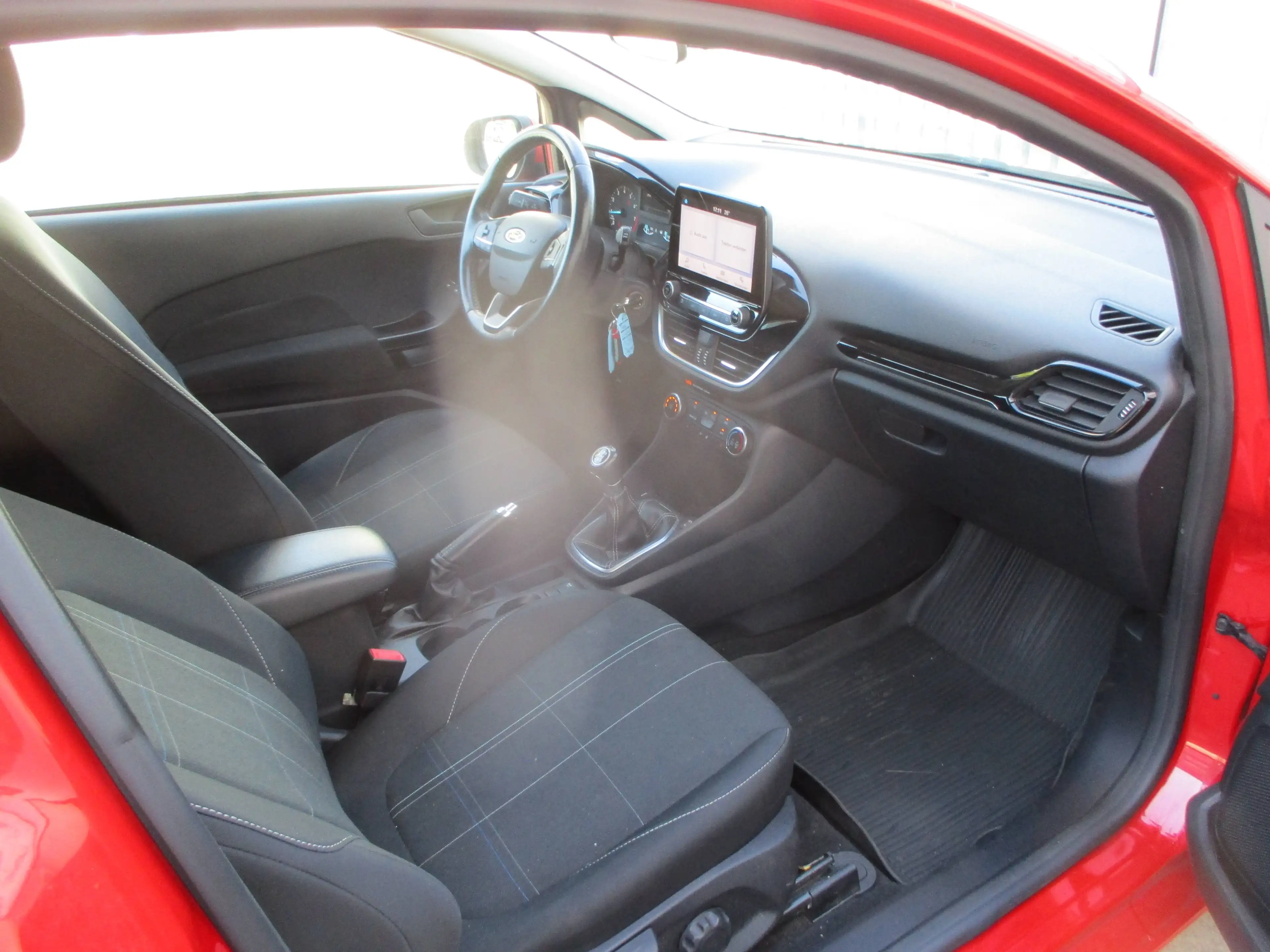 Ford Fiesta Trend — photo 6