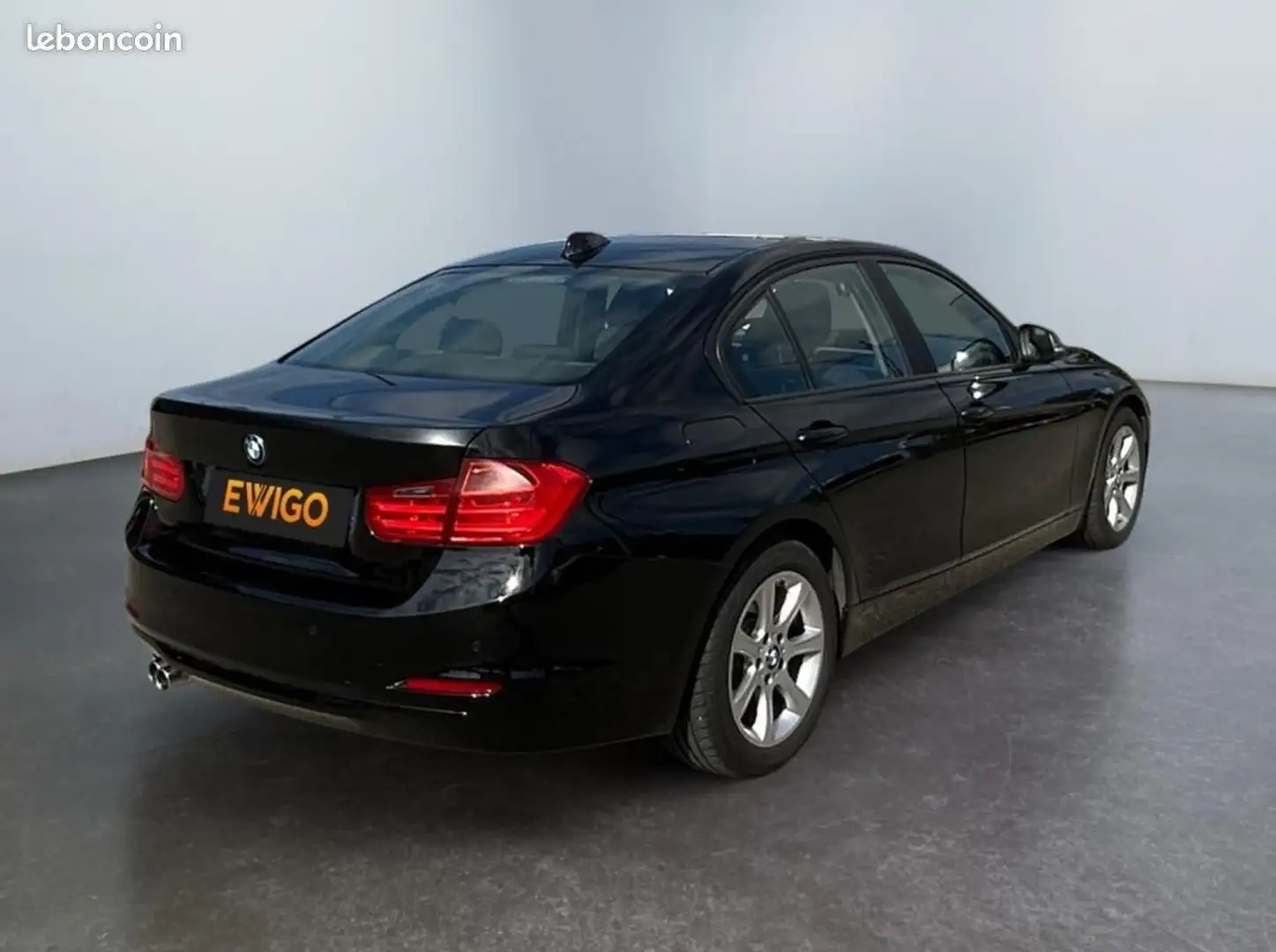 BMW 330 VI (F30) 330DA XDRIVE 258CH LOUNGE Noir - 2