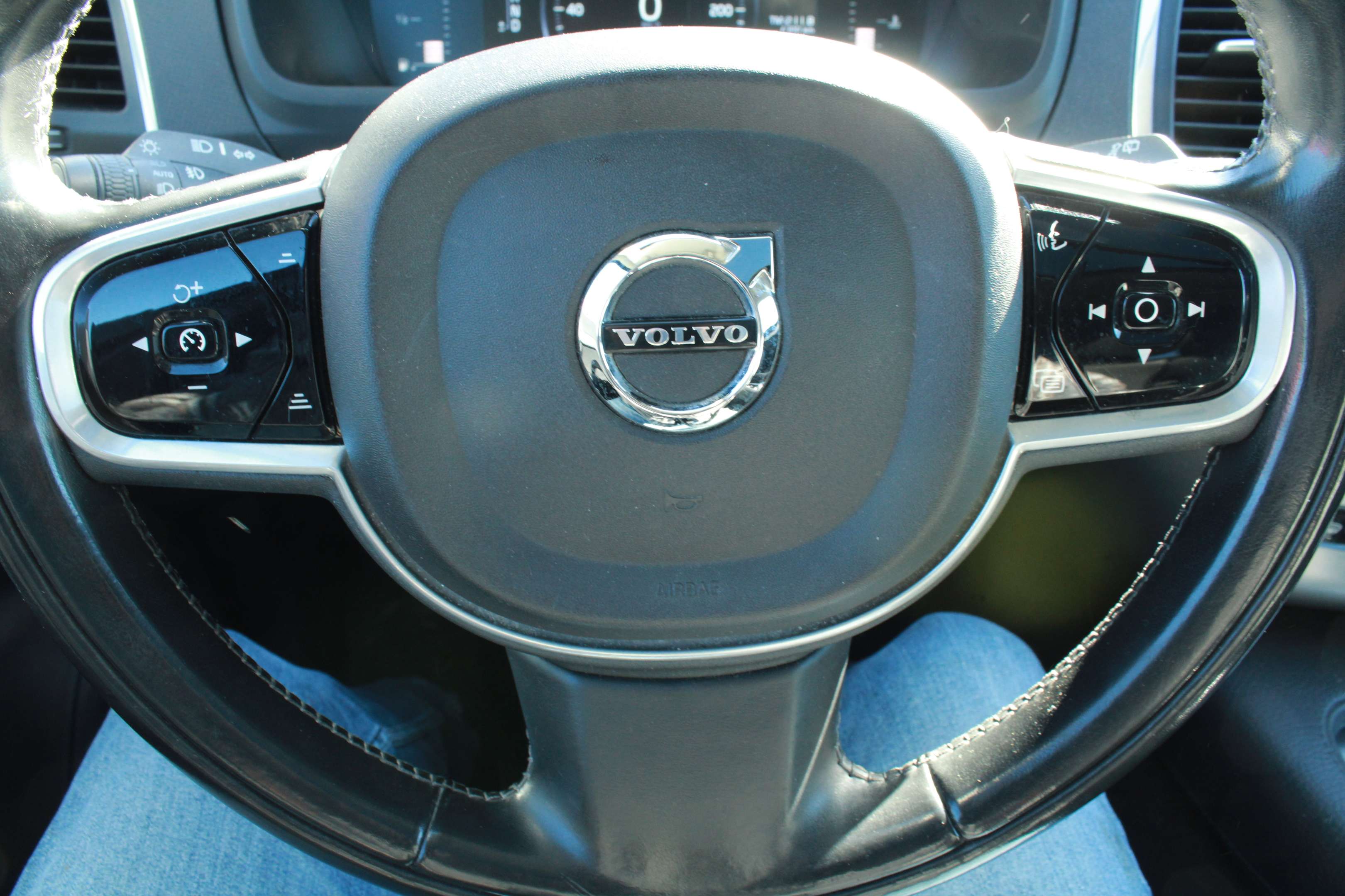 2018 Volvo XC90 T6 AWD Momentum, NAVIGATION, MAGS, CUIR, A/C thumb 20