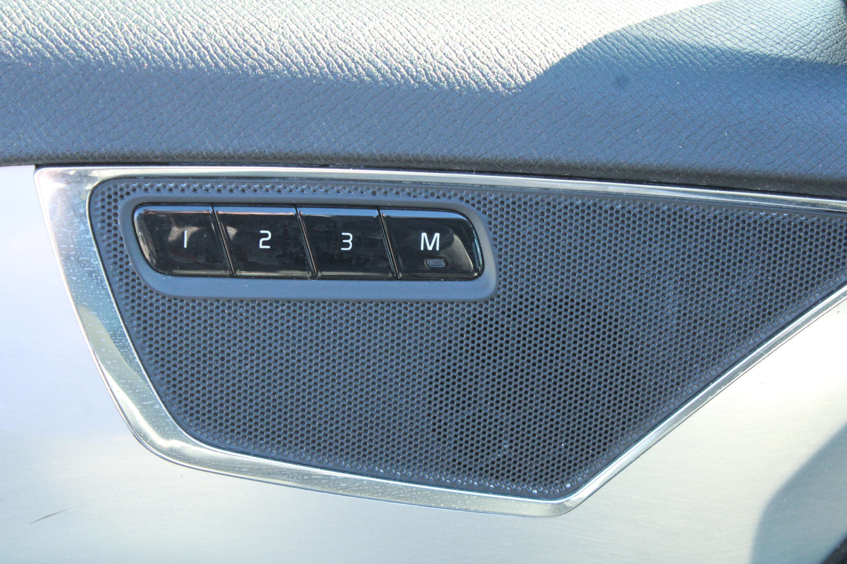 2018 Volvo XC90 T6 AWD Momentum, NAVIGATION, MAGS, CUIR, A/C thumb 19