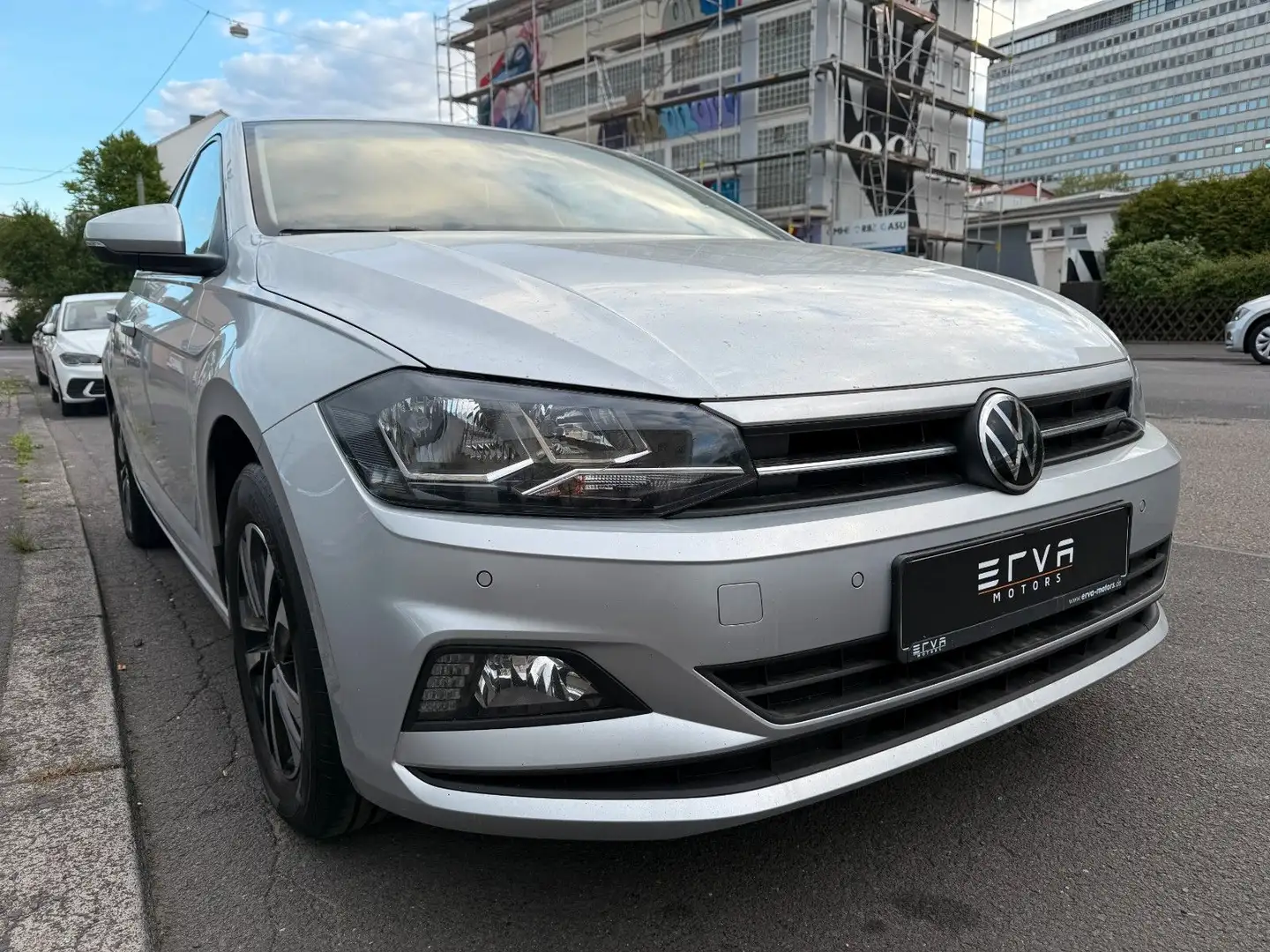Volkswagen Polo VI United | Navi | SHZ | Tempomat Plateado - 1