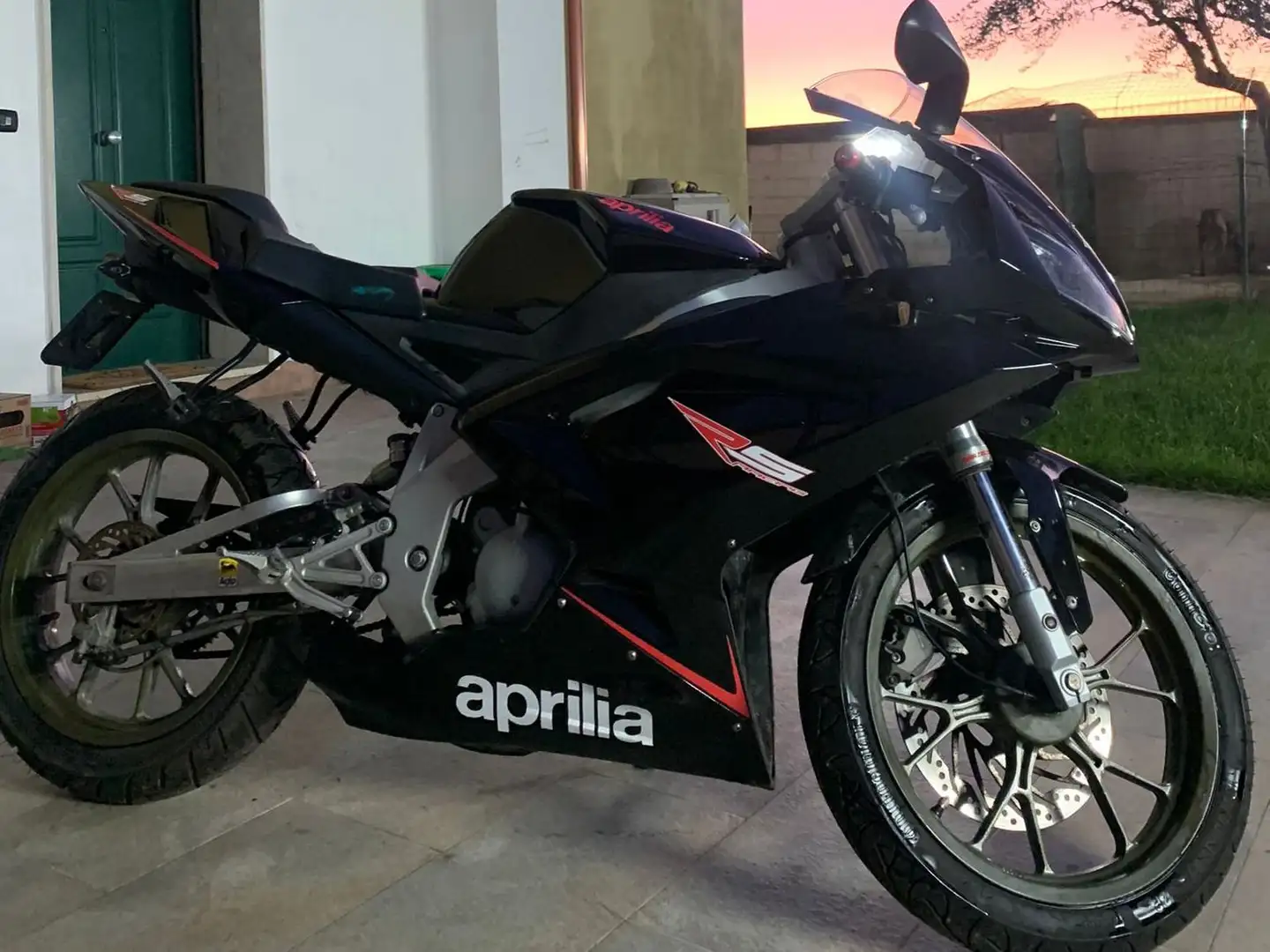 Aprilia RS 50 Noir - 1