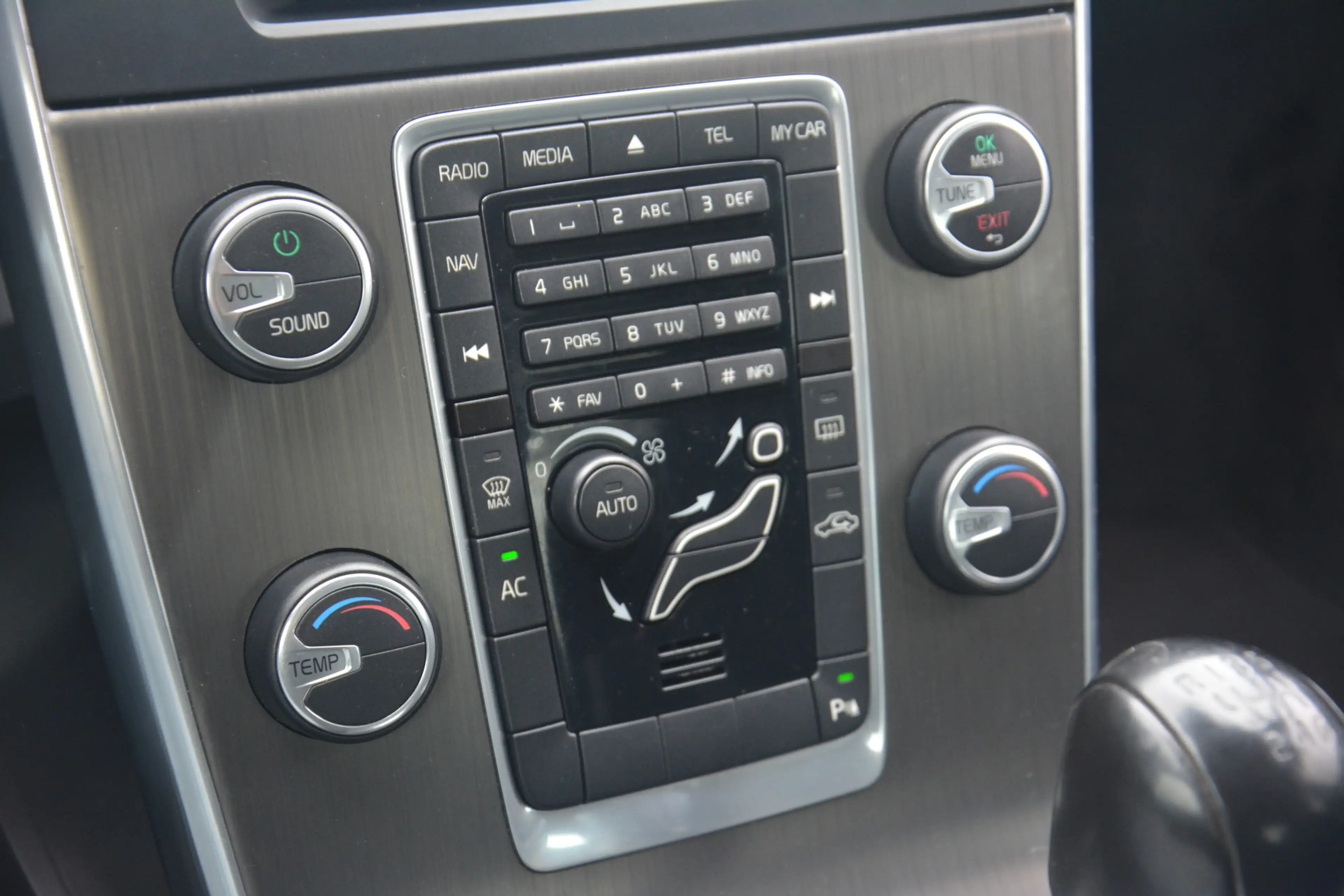 Volvo S60 2.0T Intro Edition | Airco | Navigatie | Cruise-co — photo 18