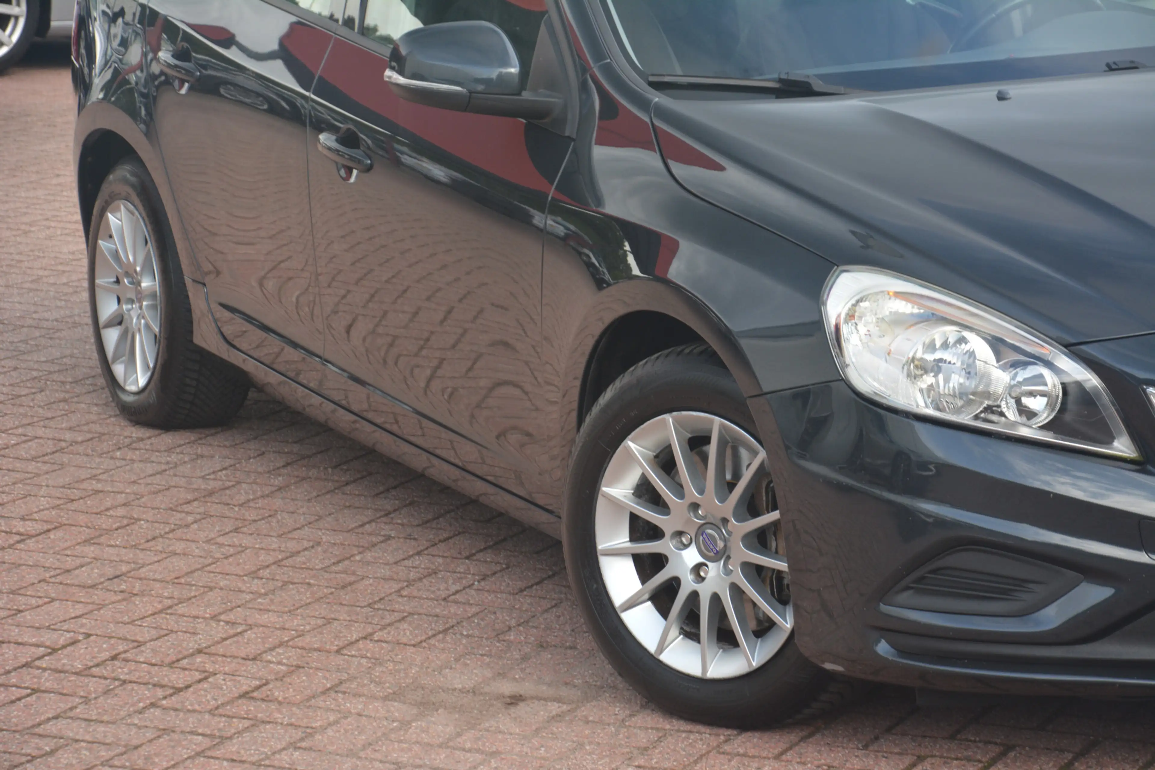 Volvo S60 2.0T Intro Edition | Airco | Navigatie | Cruise-co — photo 3