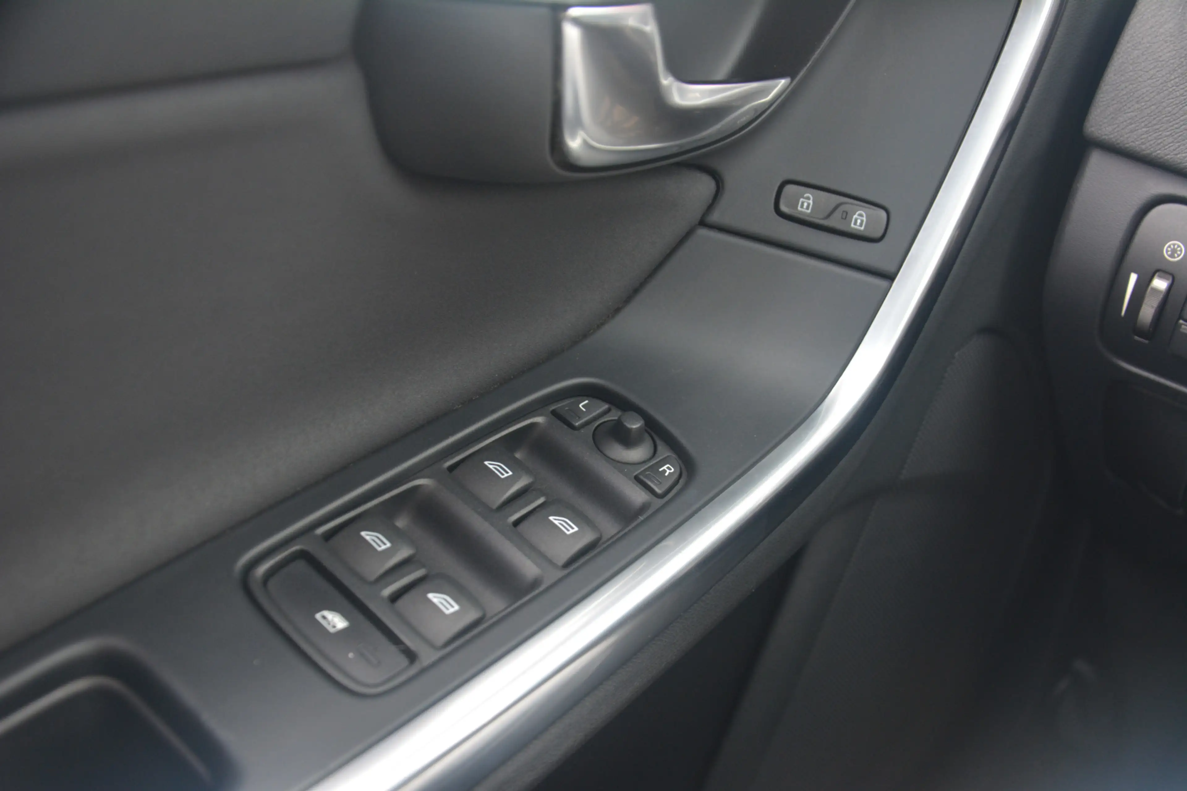 Volvo S60 2.0T Intro Edition | Airco | Navigatie | Cruise-co — photo 8