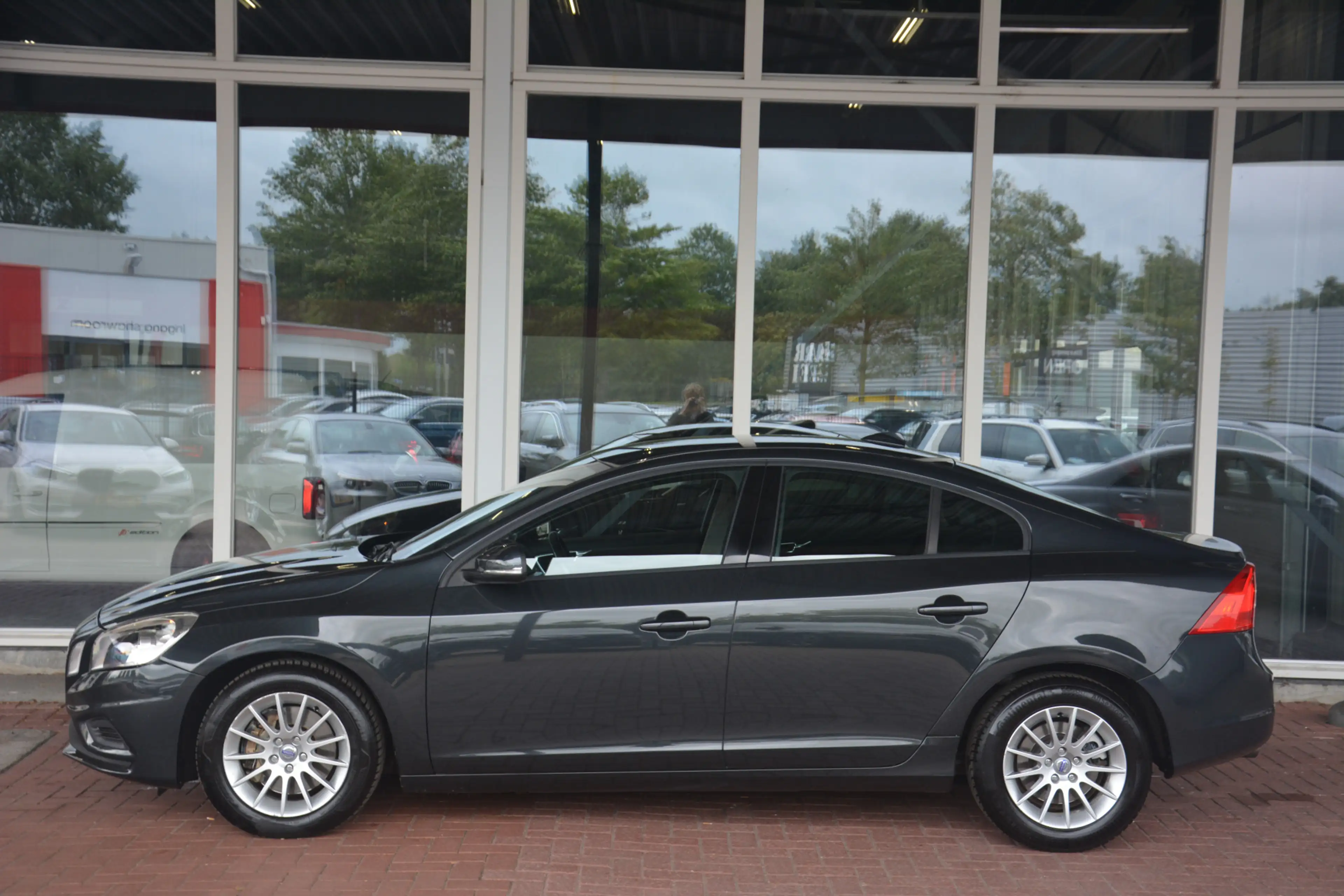 Volvo S60 2.0T Intro Edition | Airco | Navigatie | Cruise-co — photo 26