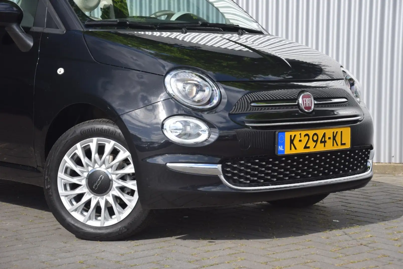 Fiat 500C 1.0 Hybrid Cabrio Lounge Carplay/Airco/LM Velgen Zwart - 2