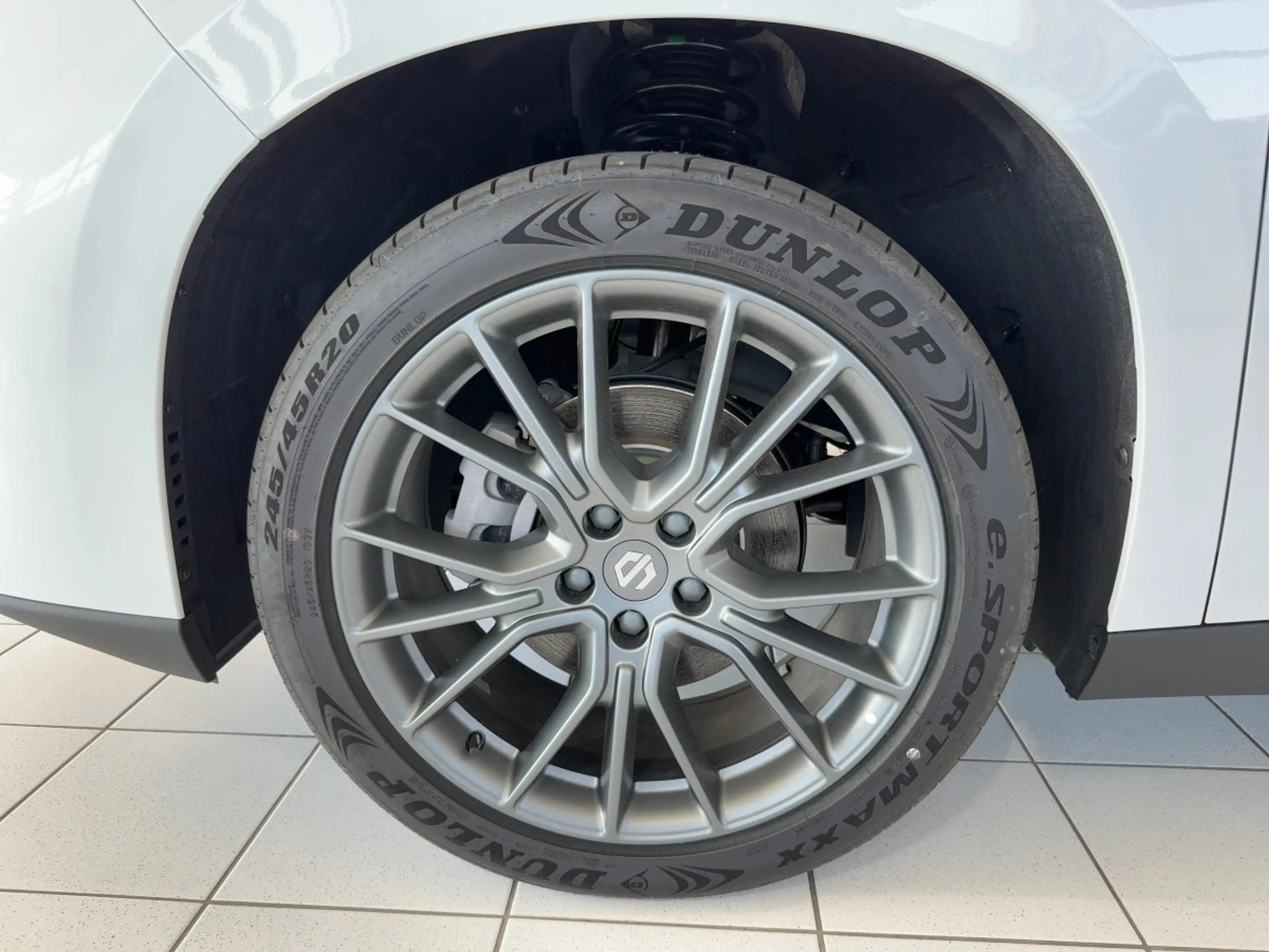 Leapmotor C10 1.5 28 W REEV Design BAFA IST DA — photo 13