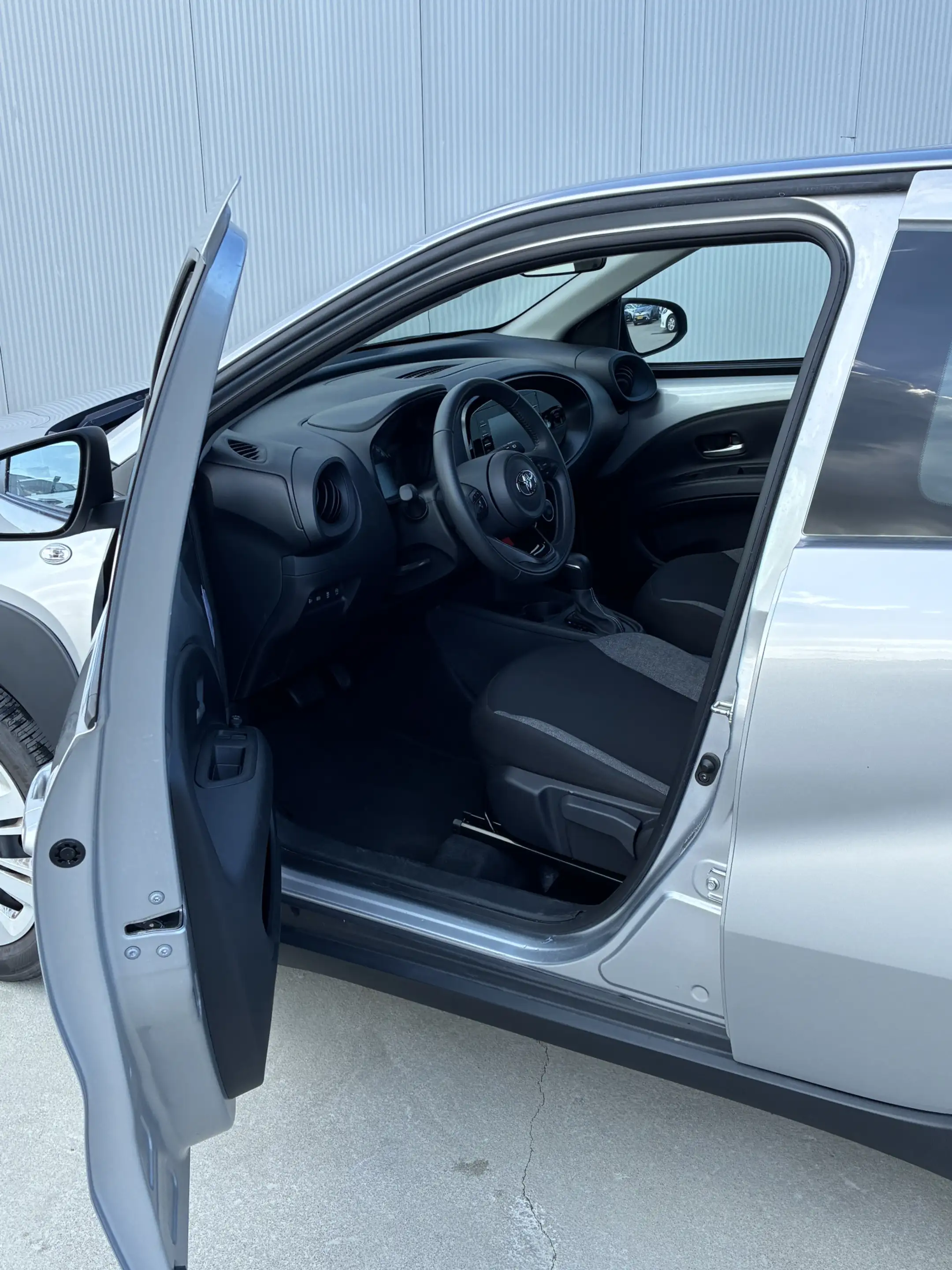 Toyota Aygo X 1.0 VVT-i S-CVT Play | Automaat — photo 6