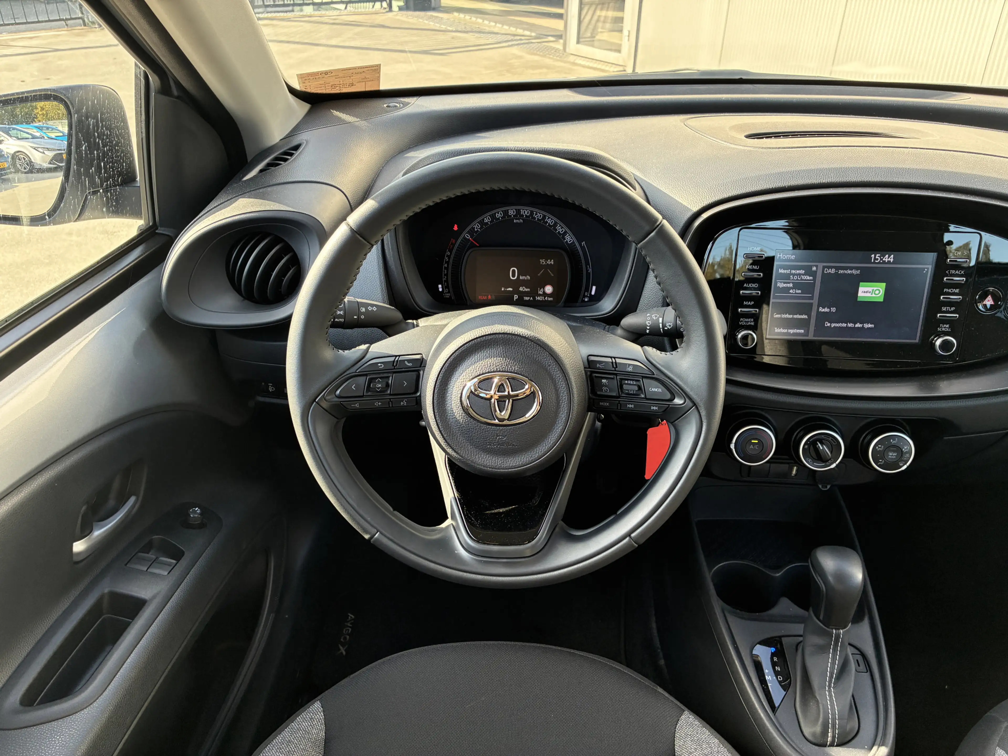 Toyota Aygo X 1.0 VVT-i S-CVT Play | Automaat — photo 8
