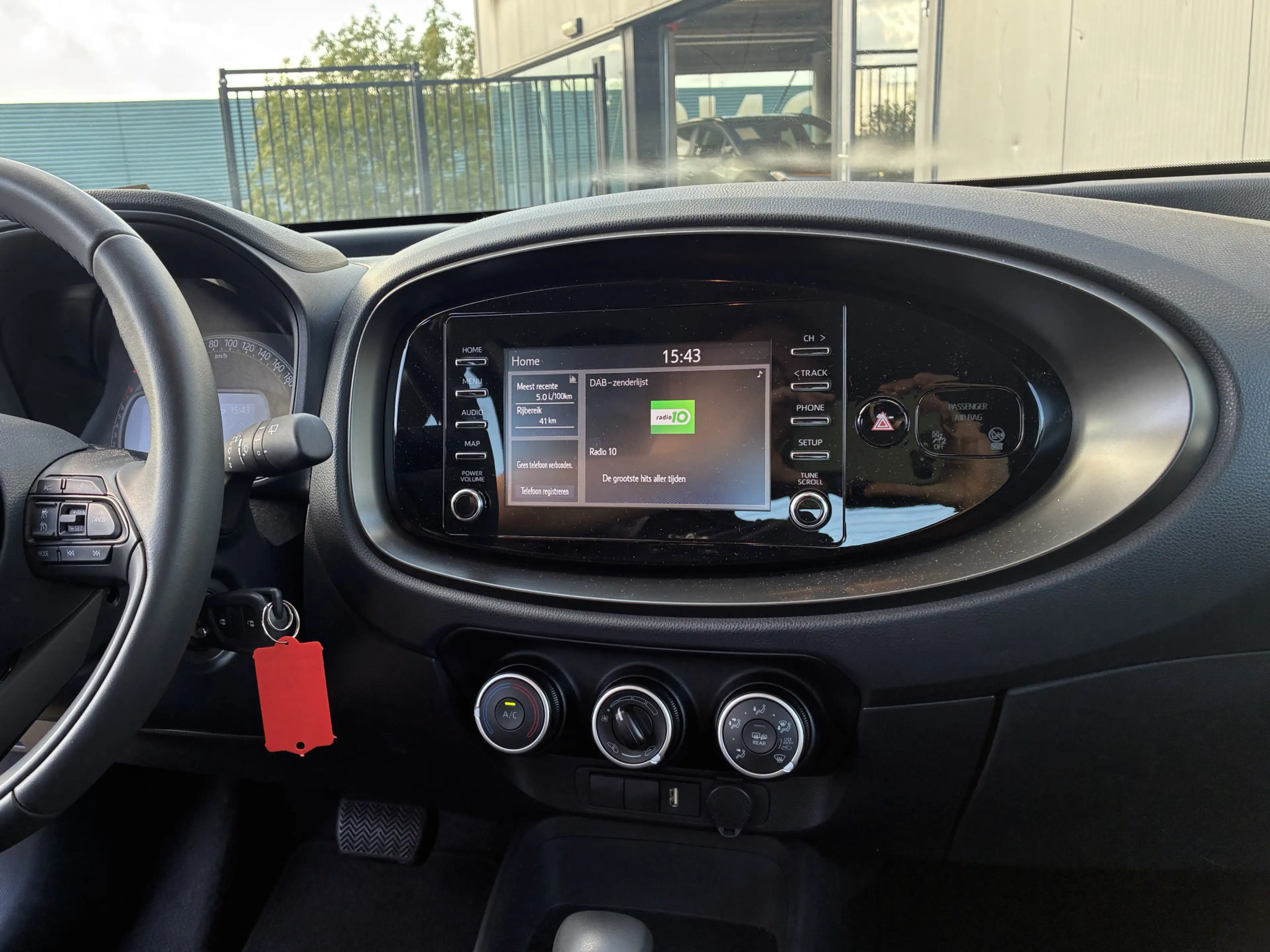 Toyota Aygo X 1.0 VVT-i S-CVT Play | Automaat — photo 11