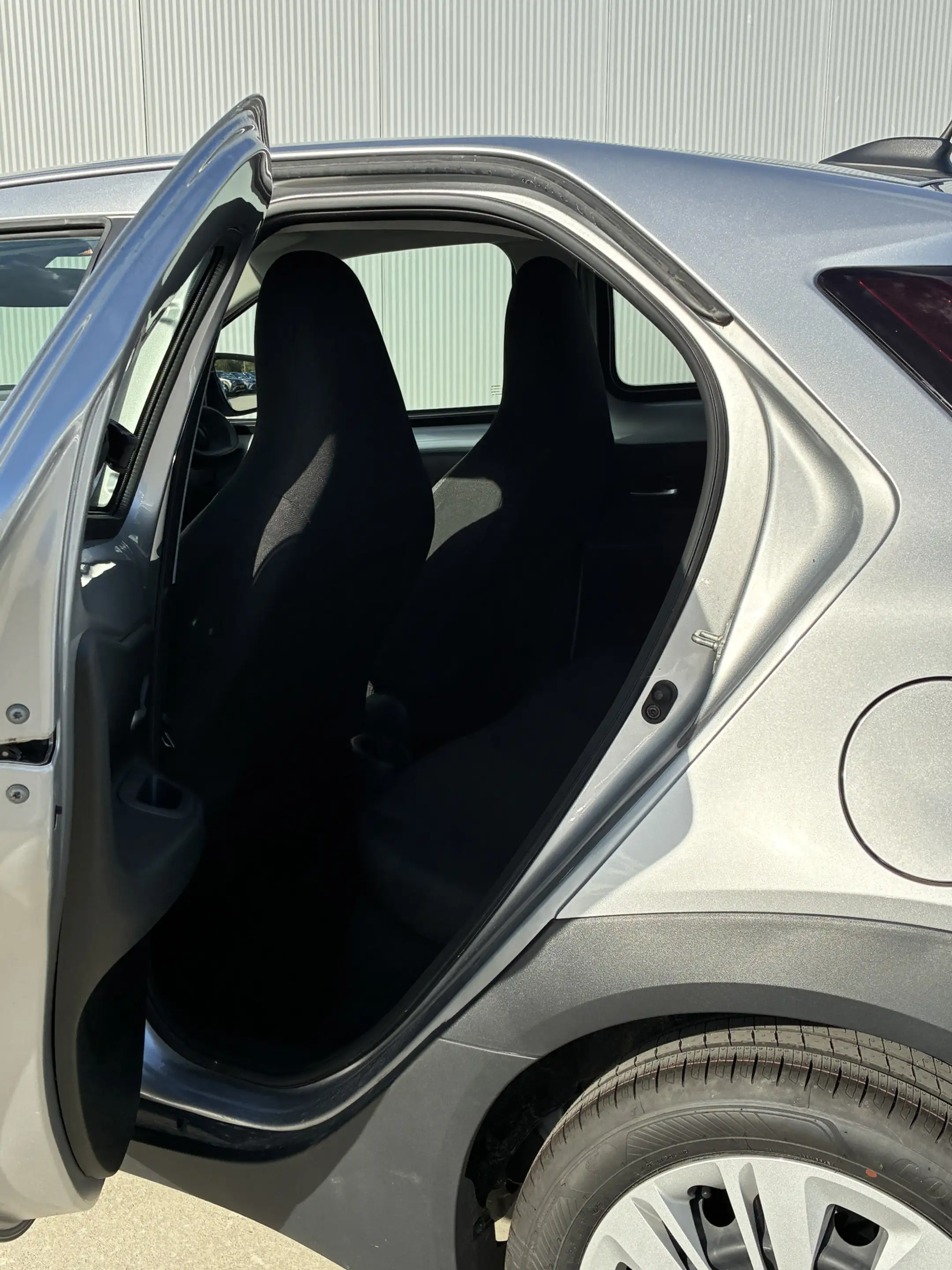 Toyota Aygo X 1.0 VVT-i S-CVT Play | Automaat — photo 12