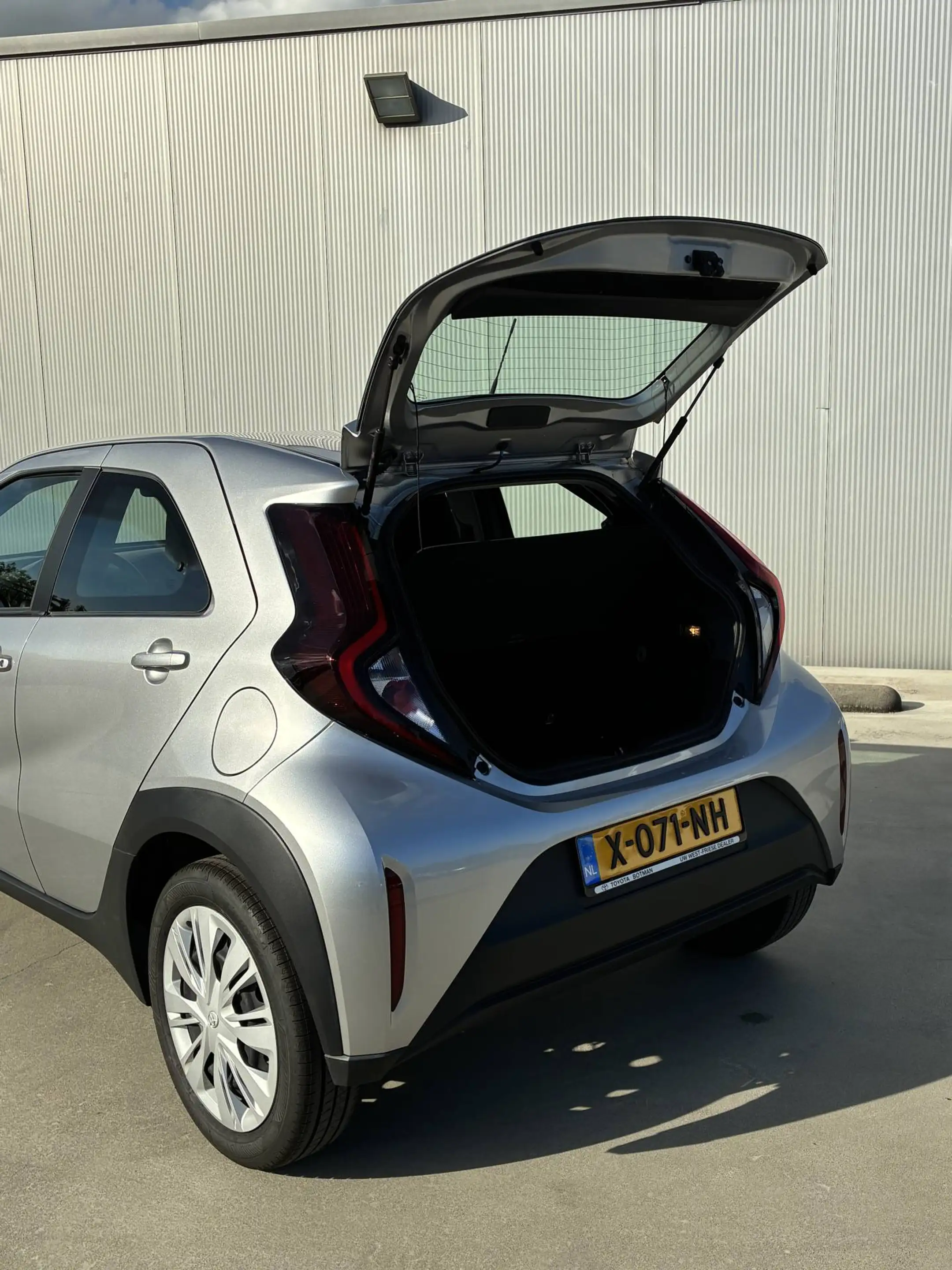 Toyota Aygo X 1.0 VVT-i S-CVT Play | Automaat — photo 14
