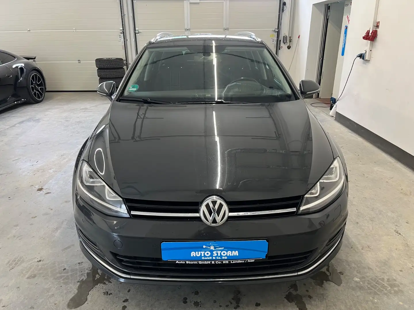Volkswagen Golf Variant Golf VII Variant 2.0 TDI BMT Lounge*1-Ha*Xenon*Nav Grau - 2