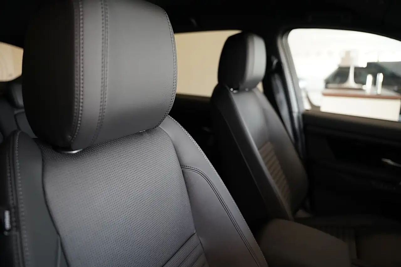 Land Rover Discovery Sport 2026