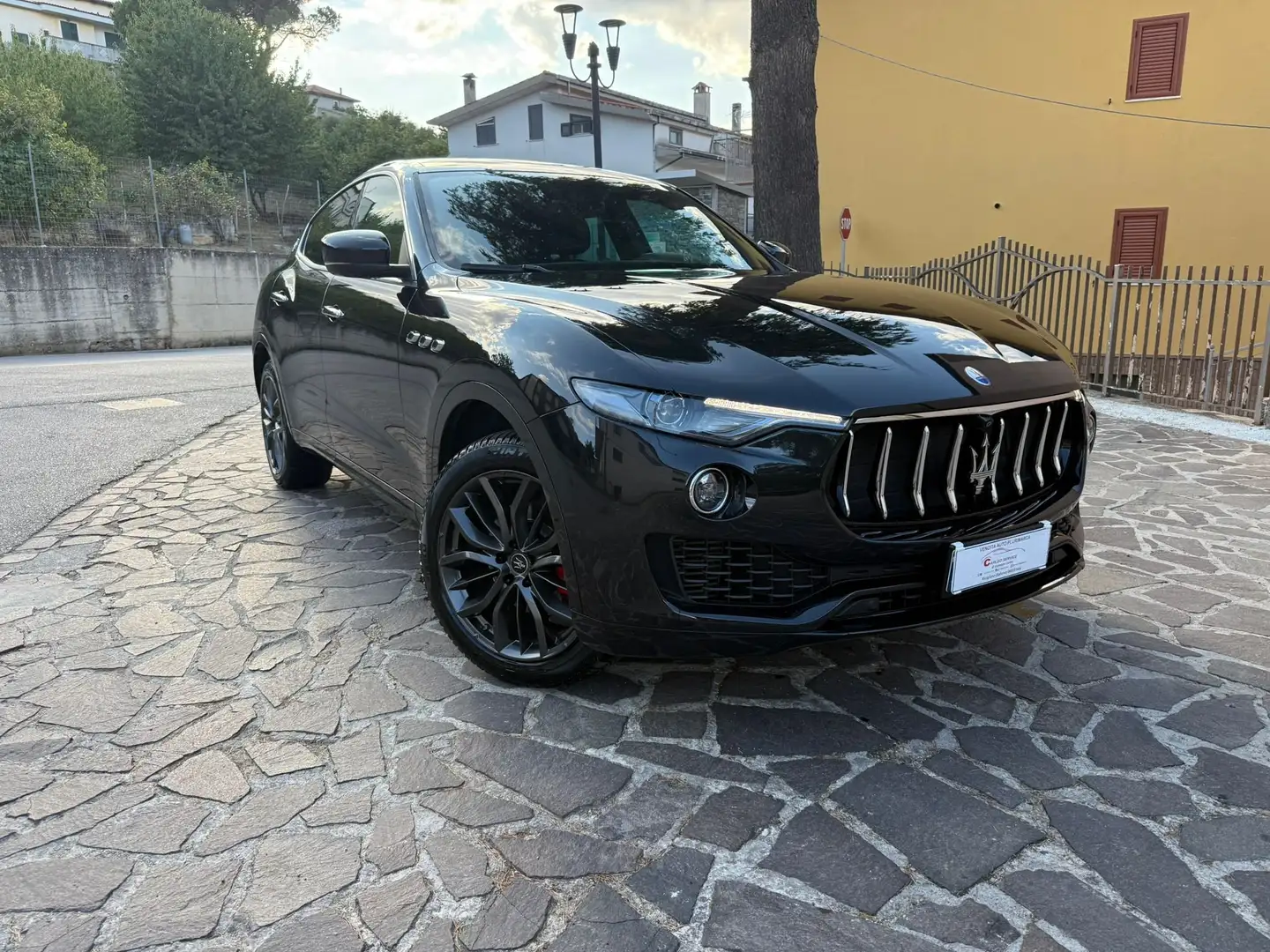 Maserati Levante Levante 3.0 V6 Granlusso 250cv auto my19 Nero - 1