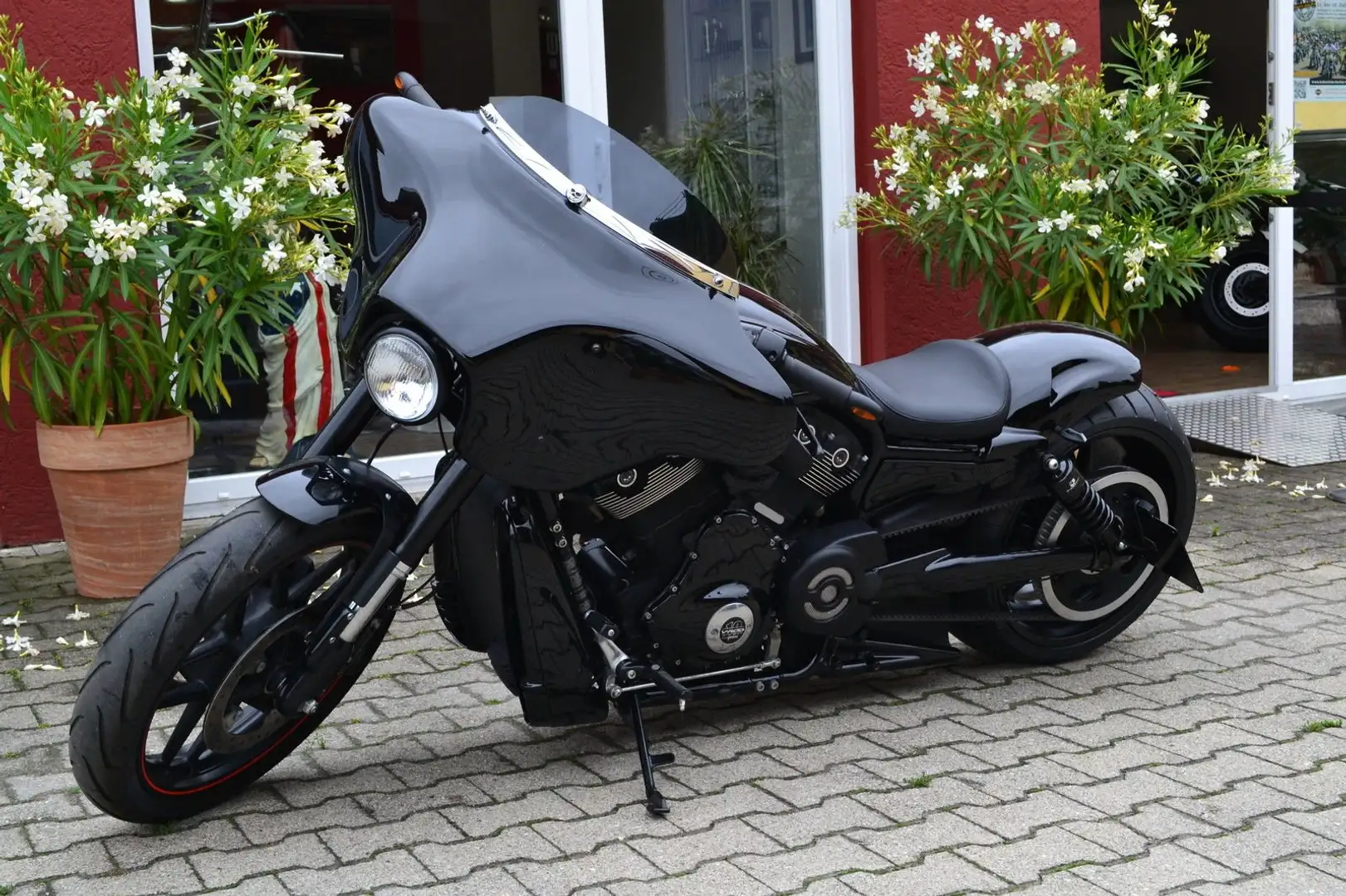 Harley-Davidson Night Rod Czarny - 1