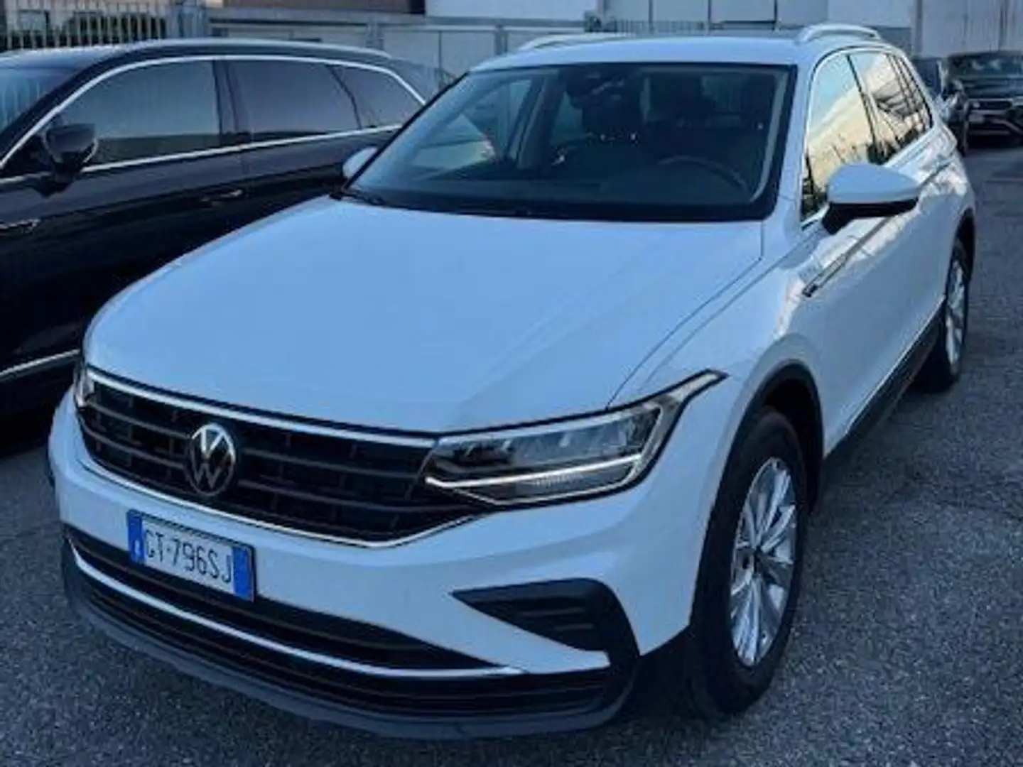 Volkswagen Tiguan Tiguan II 2021 2.0 tdi Life 150cv dsg Bianco - 1