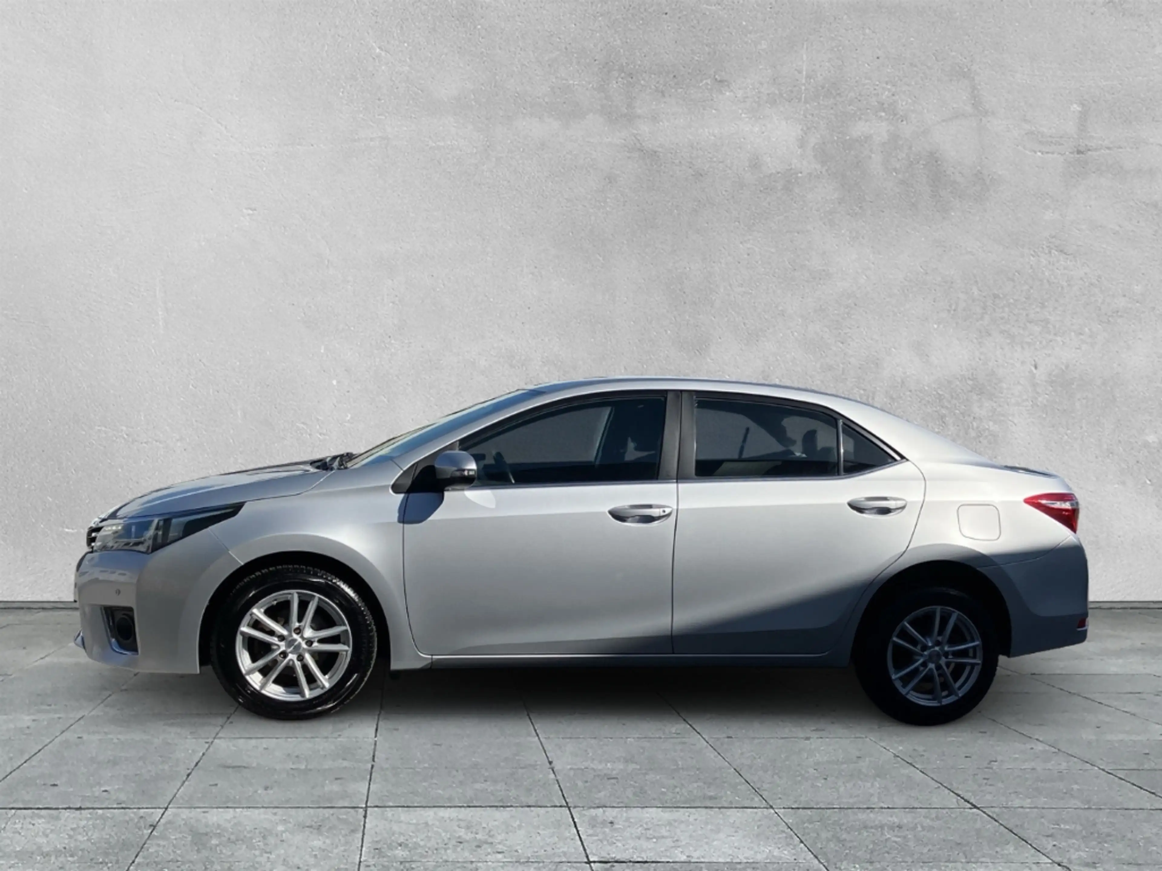 Toyota Corolla Life KLIMA+PDC+KAMERA+GJR+ABS+ESP — photo 2