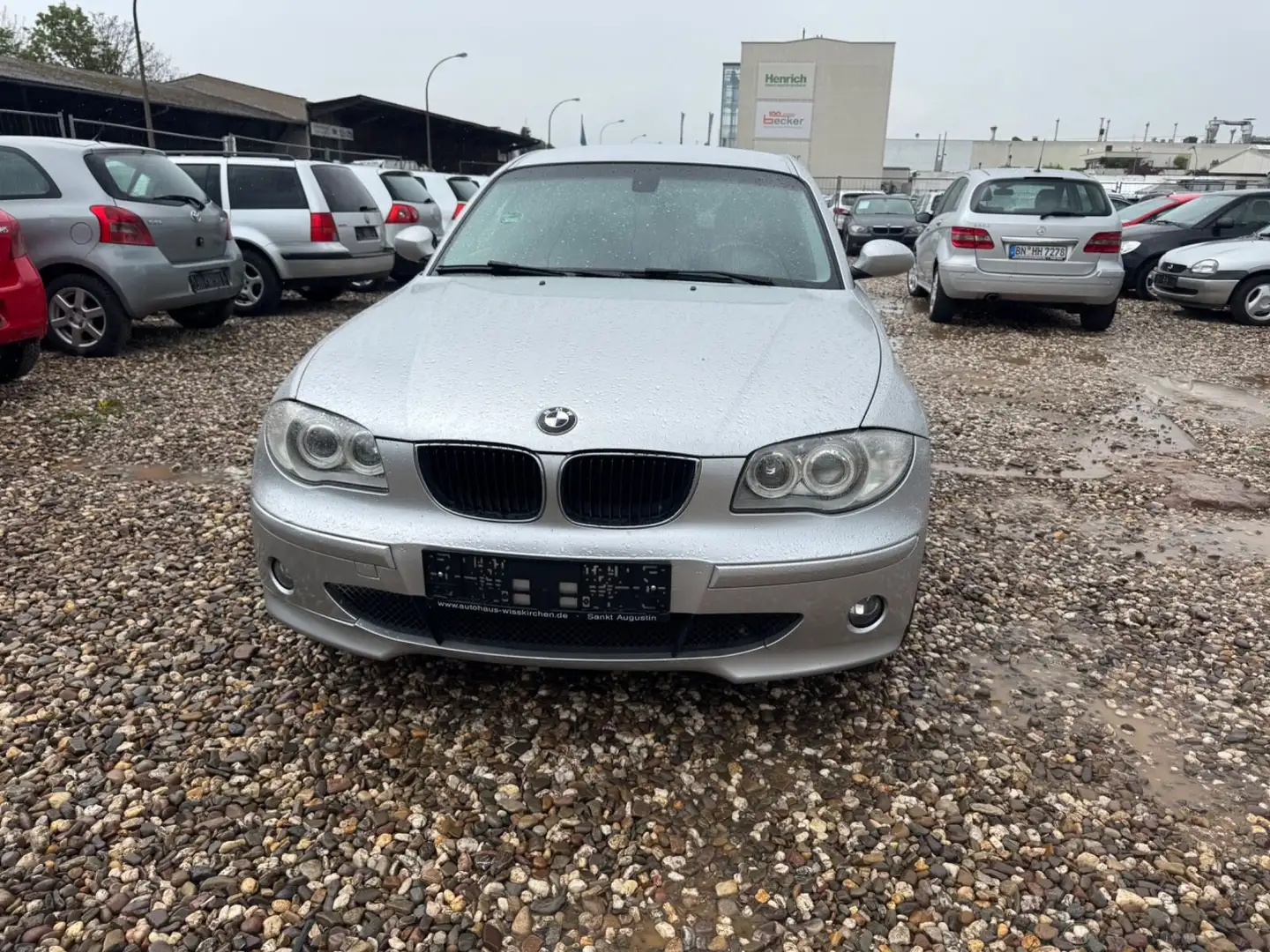 BMW 118 Baureihe 1 Lim. 118i Motor Problem Silver - 1