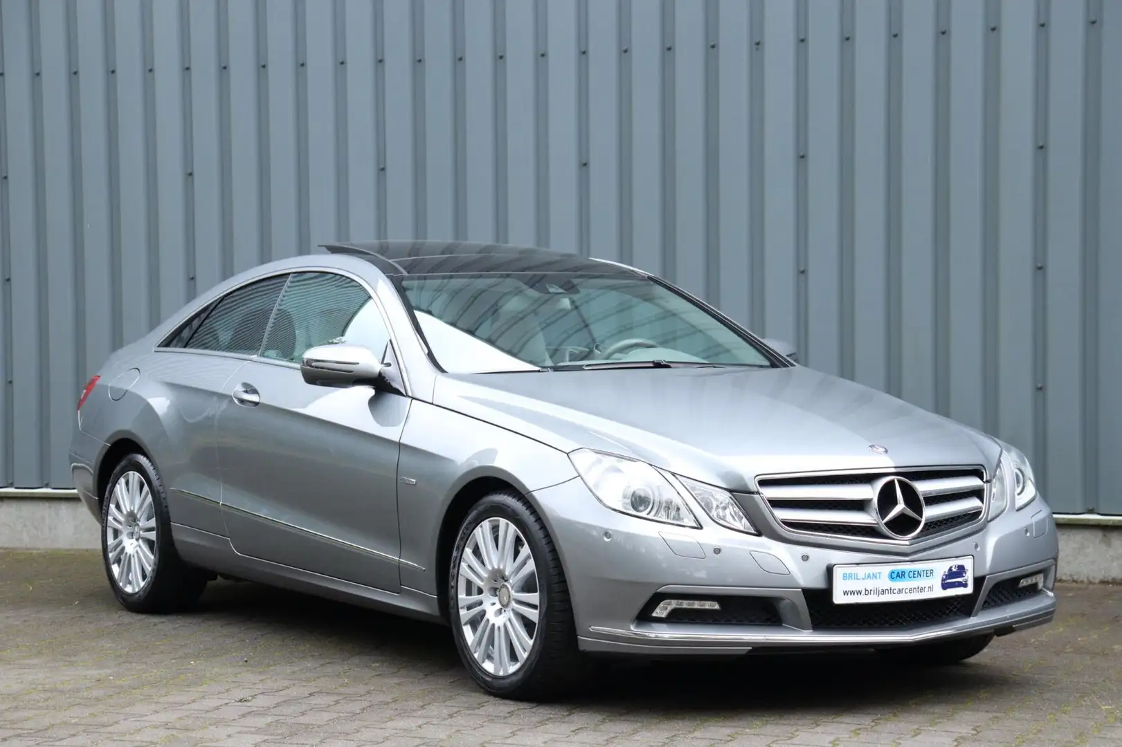 Mercedes-Benz E 350 Coupé CGI 292 PK PANORAMA *61.350KM.!* Grijs - 1